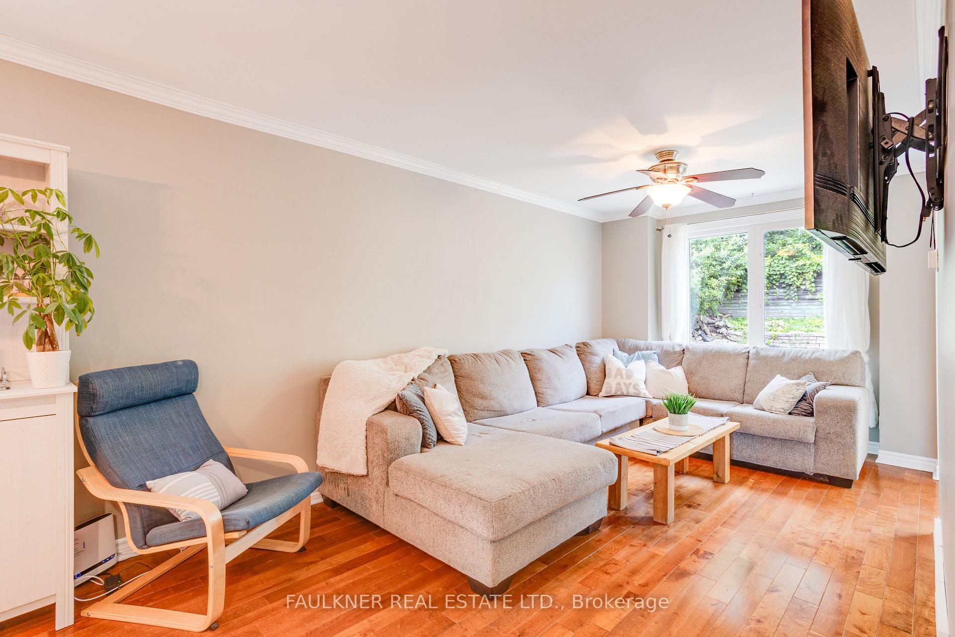Photo 20 of 82 Fair Oaks Crescent, Ottawa, Craig Henry/Woodvale — HOMEH
