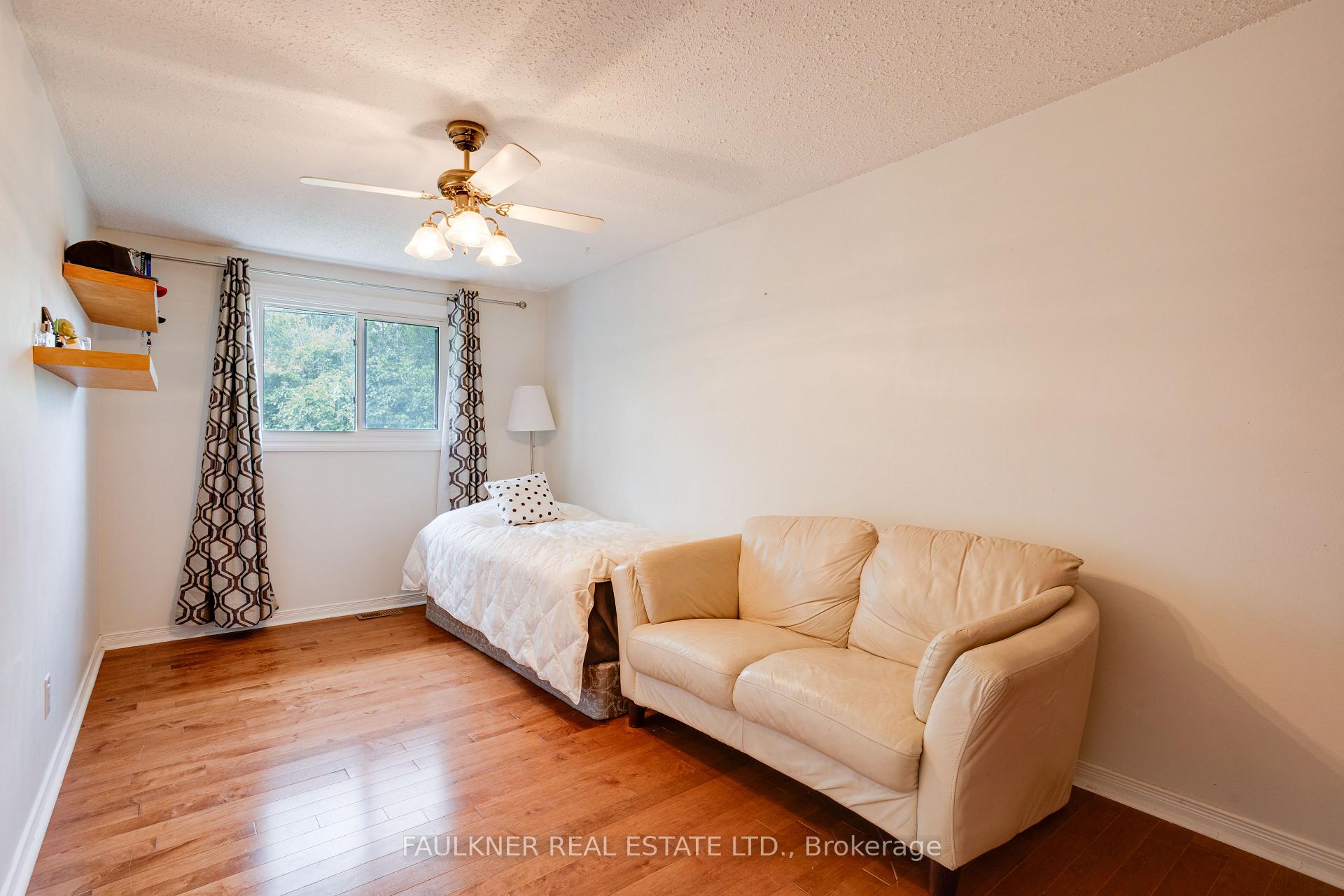 Photo 40 of 82 Fair Oaks Crescent, Ottawa, Craig Henry/Woodvale — HOMEH