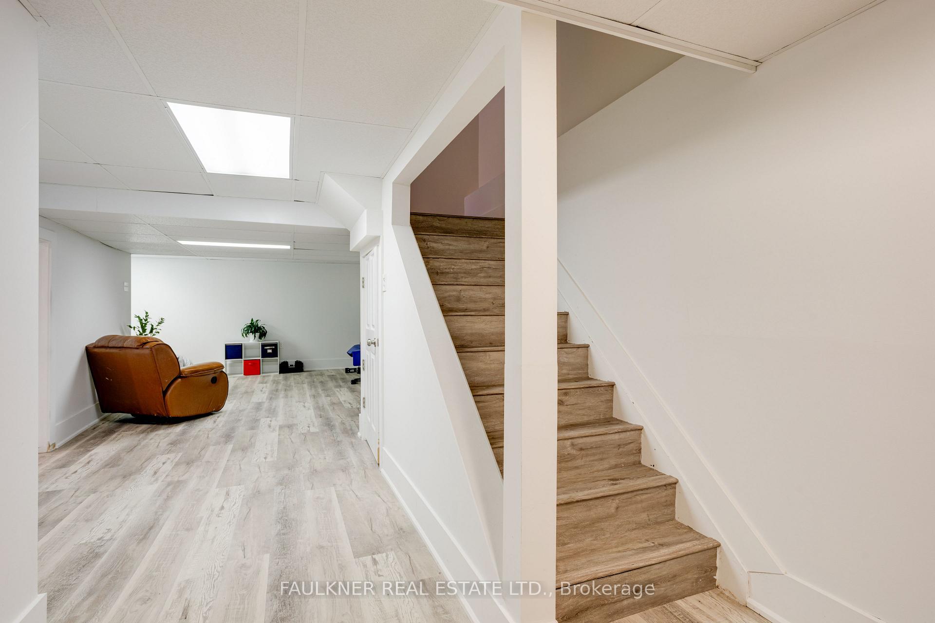 Photo 43 of 82 Fair Oaks Crescent, Ottawa, Craig Henry/Woodvale — HOMEH
