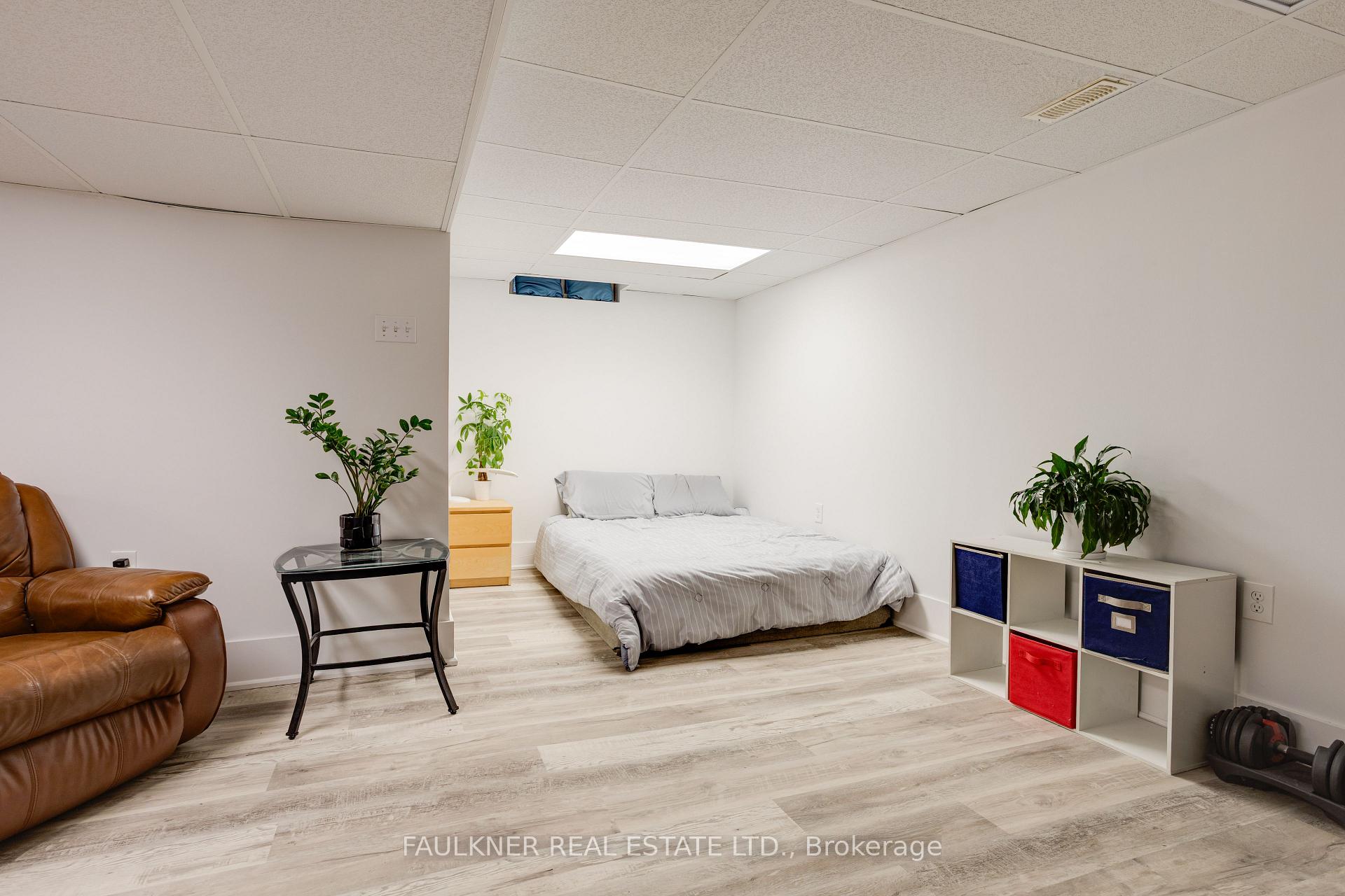 Photo 45 of 82 Fair Oaks Crescent, Ottawa, Craig Henry/Woodvale — HOMEH