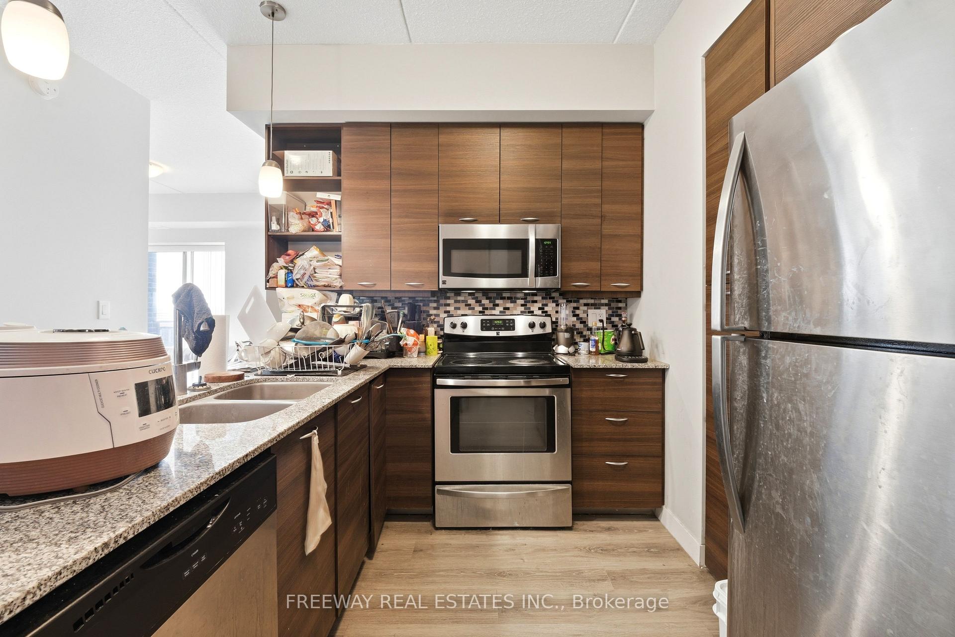 Photo 11 of Unit 1910, 318 Spruce Street, Waterloo, Beechwood/University — HOMEH