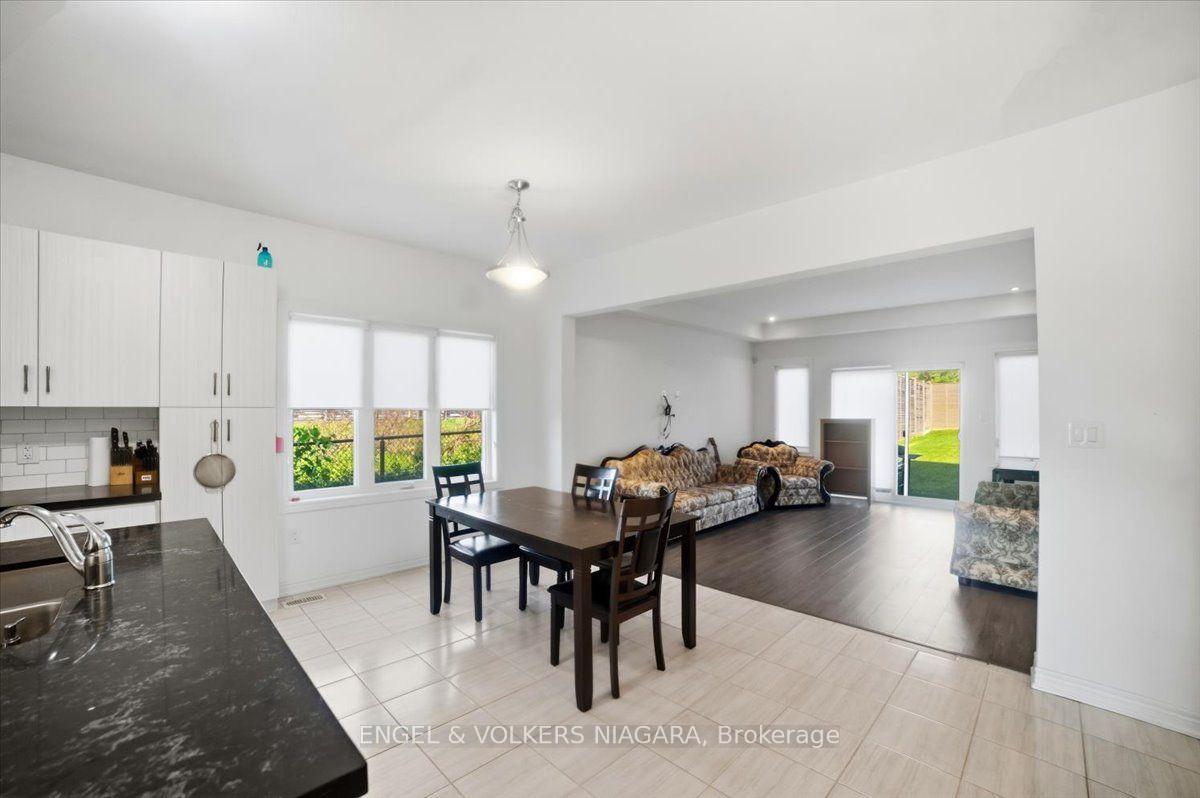 Photo 6 of 117 Juneberry Road, Thorold, Confederation Heights — HOMEH