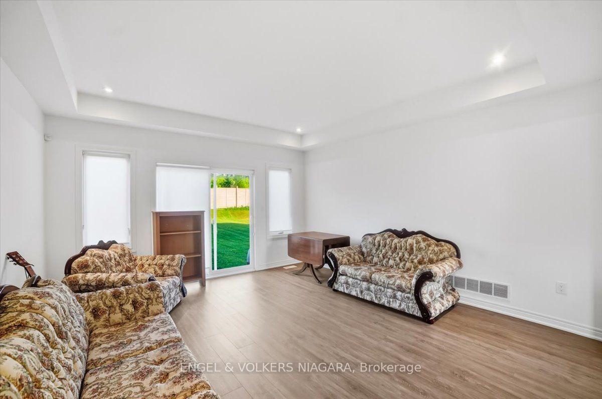 Photo 14 of 117 Juneberry Road, Thorold, Confederation Heights — HOMEH