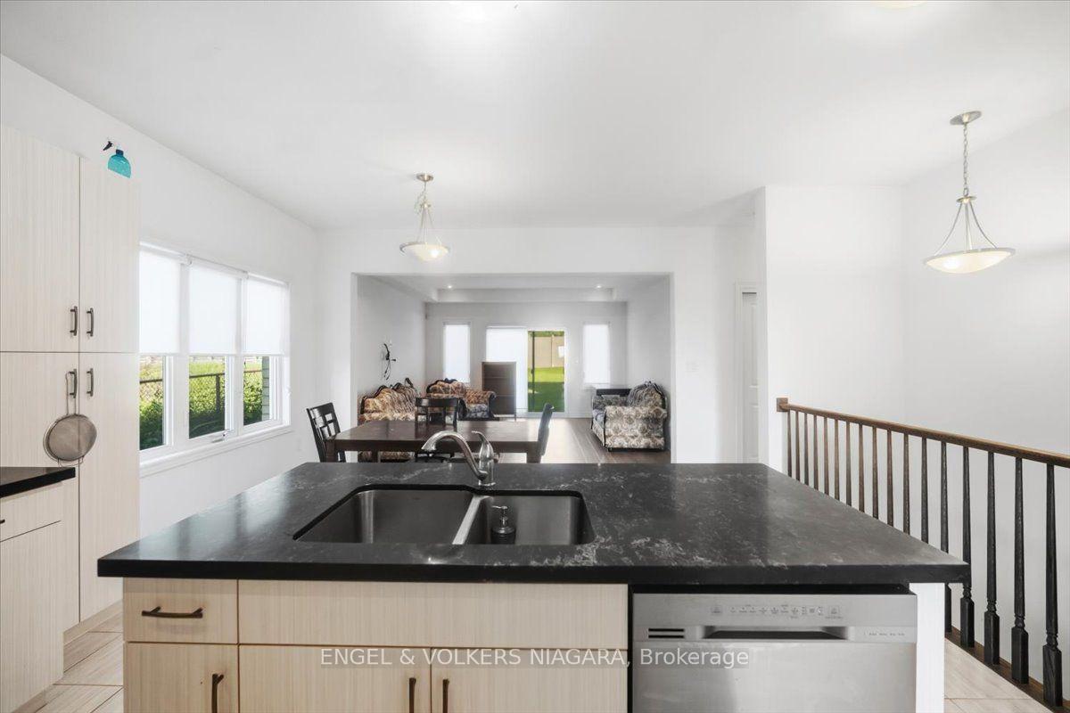 Photo 27 of 117 Juneberry Road, Thorold, Confederation Heights — HOMEH