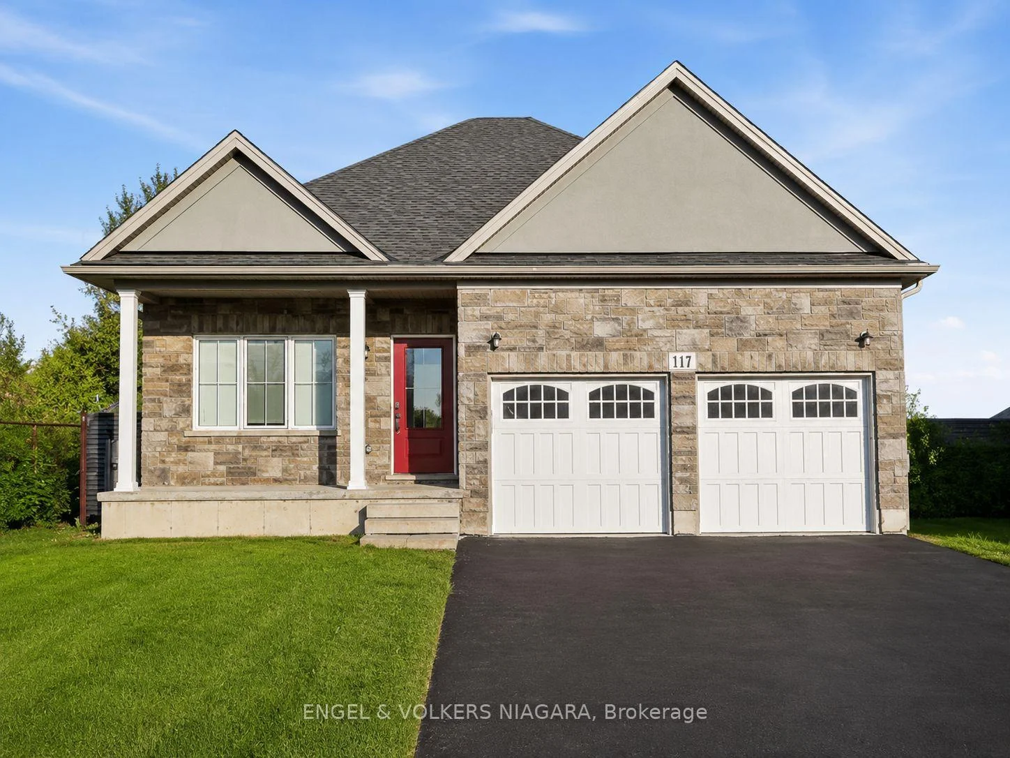 Photo 3 of 117 Juneberry Road, Thorold, Confederation Heights — HOMEH