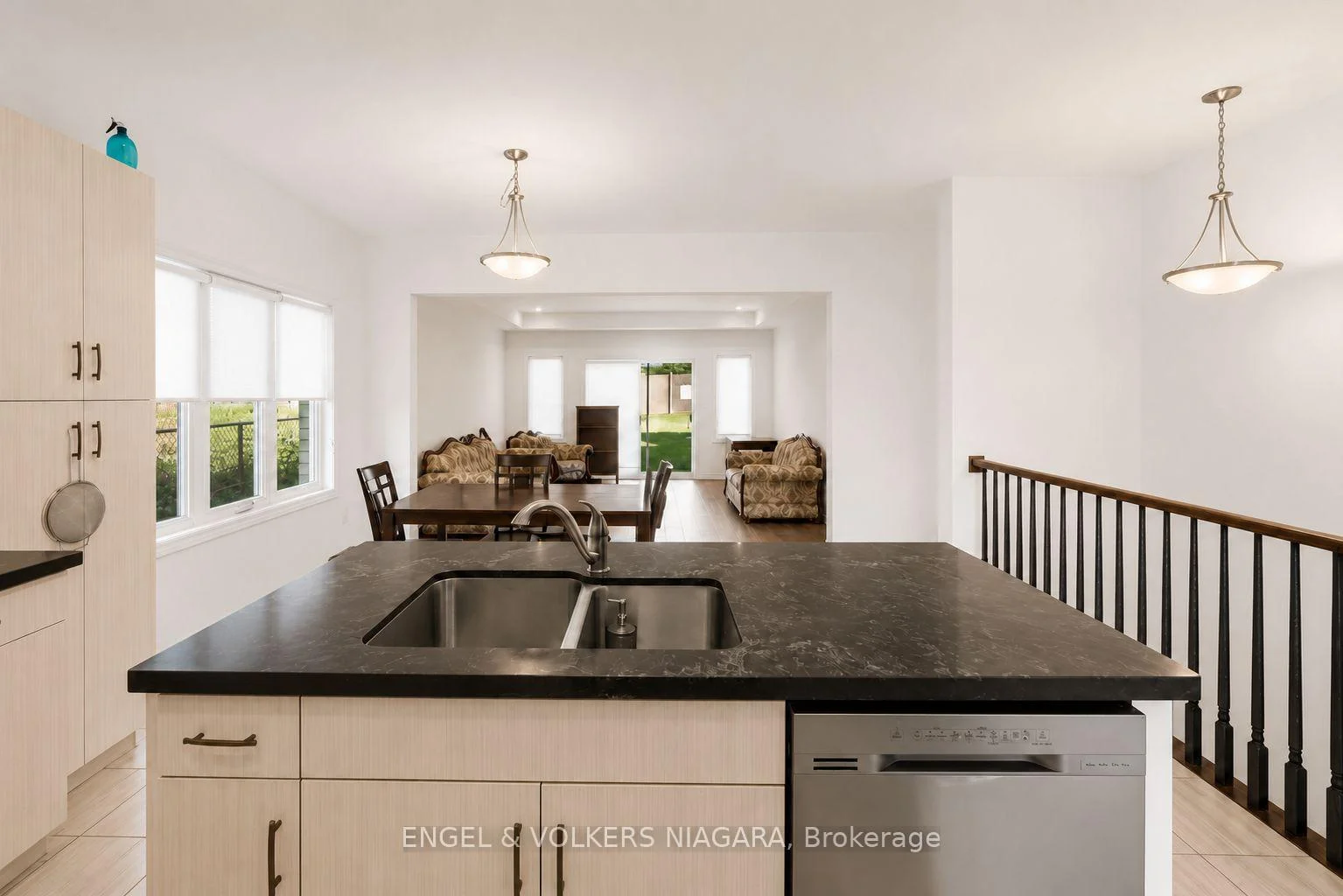 Photo 11 of 117 Juneberry Road, Thorold, Confederation Heights — HOMEH