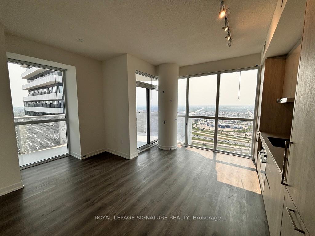 Photo 3 of Unit 5006, 225 Commerce Street, Vaughan, Vaughan Corporate Centre — HOMEH