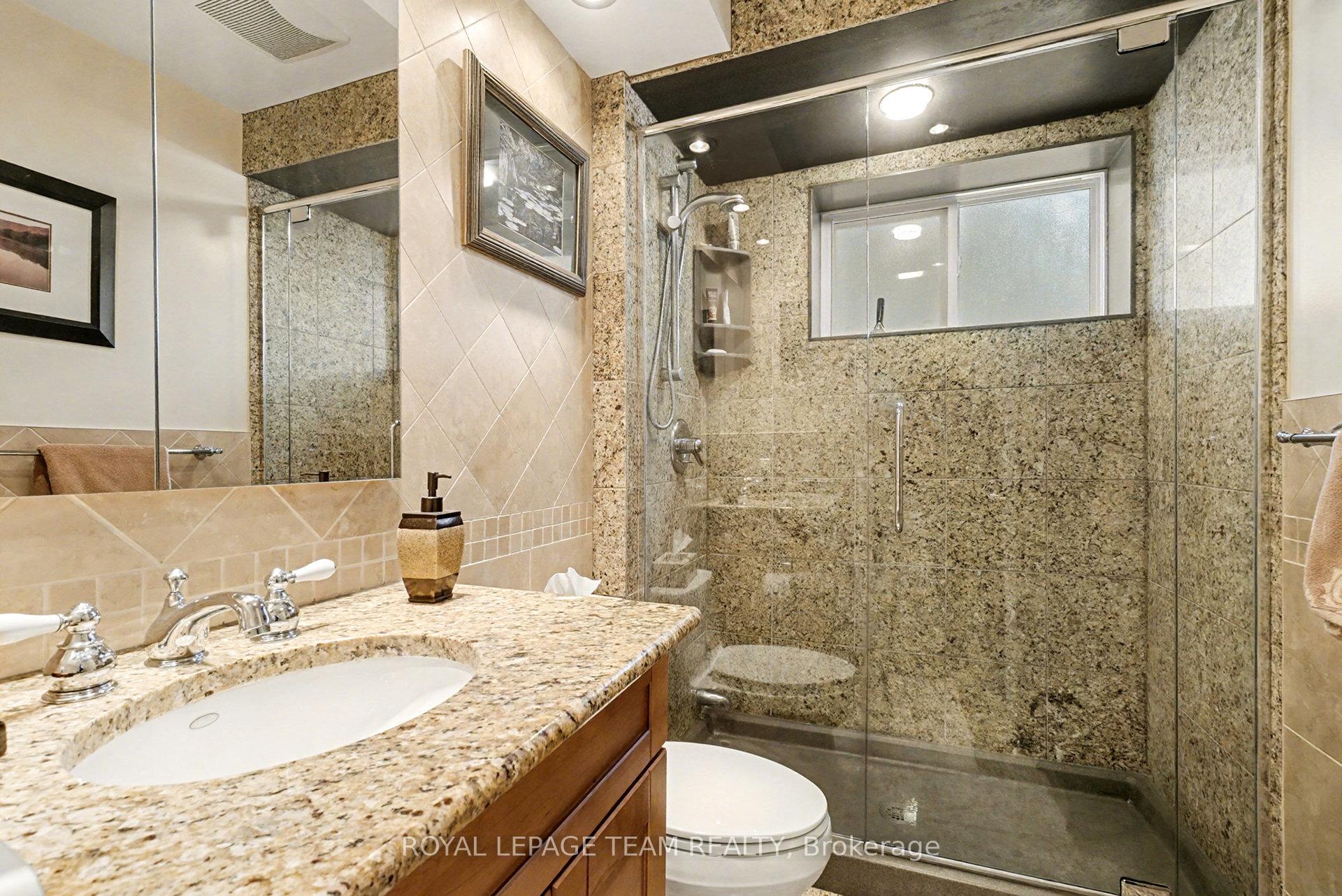 Photo 16 of 30 Juniper Court, Ottawa, Borden Farm/Stewart Farm/Carleton Heights/Parkwood Hills — HOMEH
