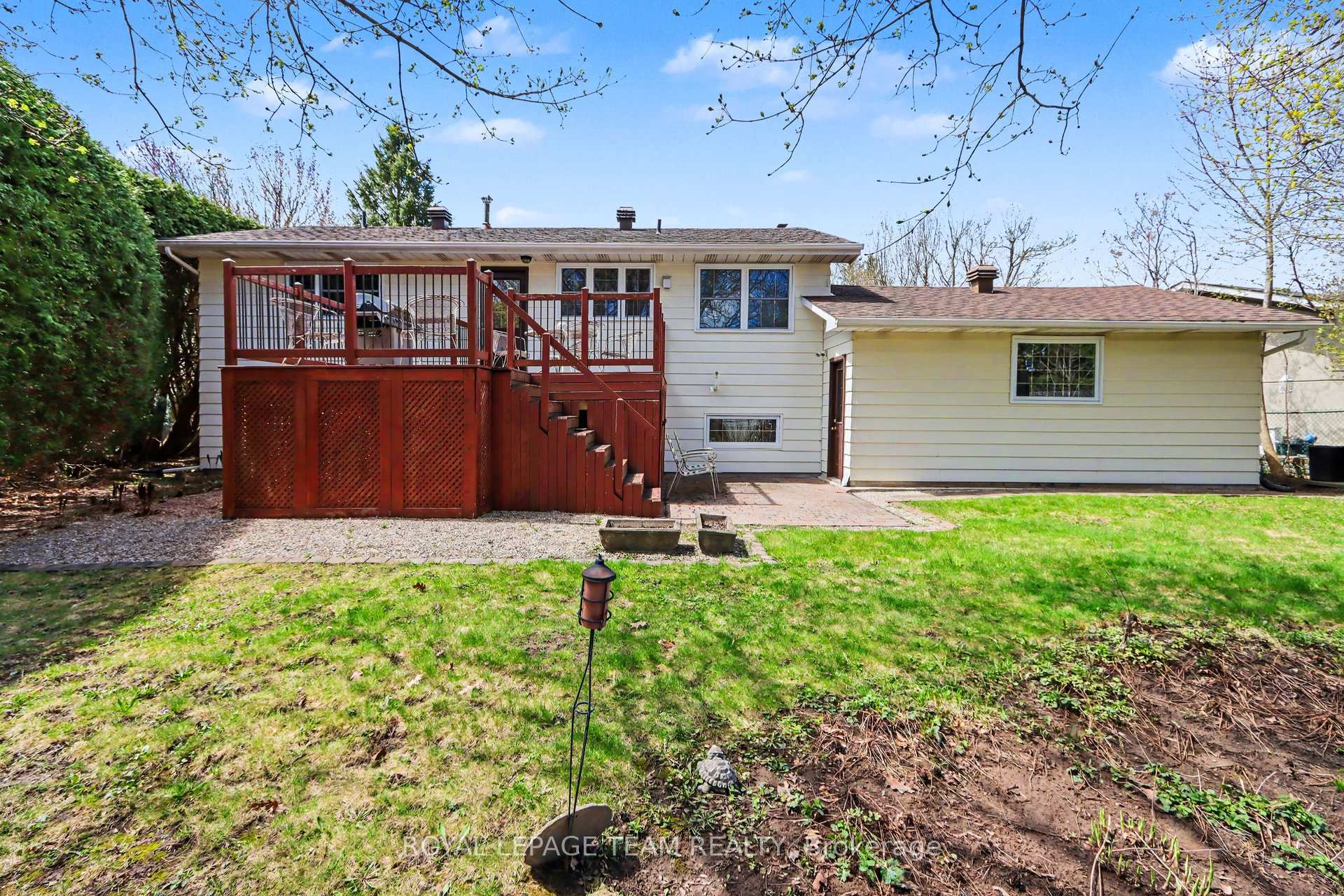 Photo 22 of 30 Juniper Court, Ottawa, Borden Farm/Stewart Farm/Carleton Heights/Parkwood Hills — HOMEH