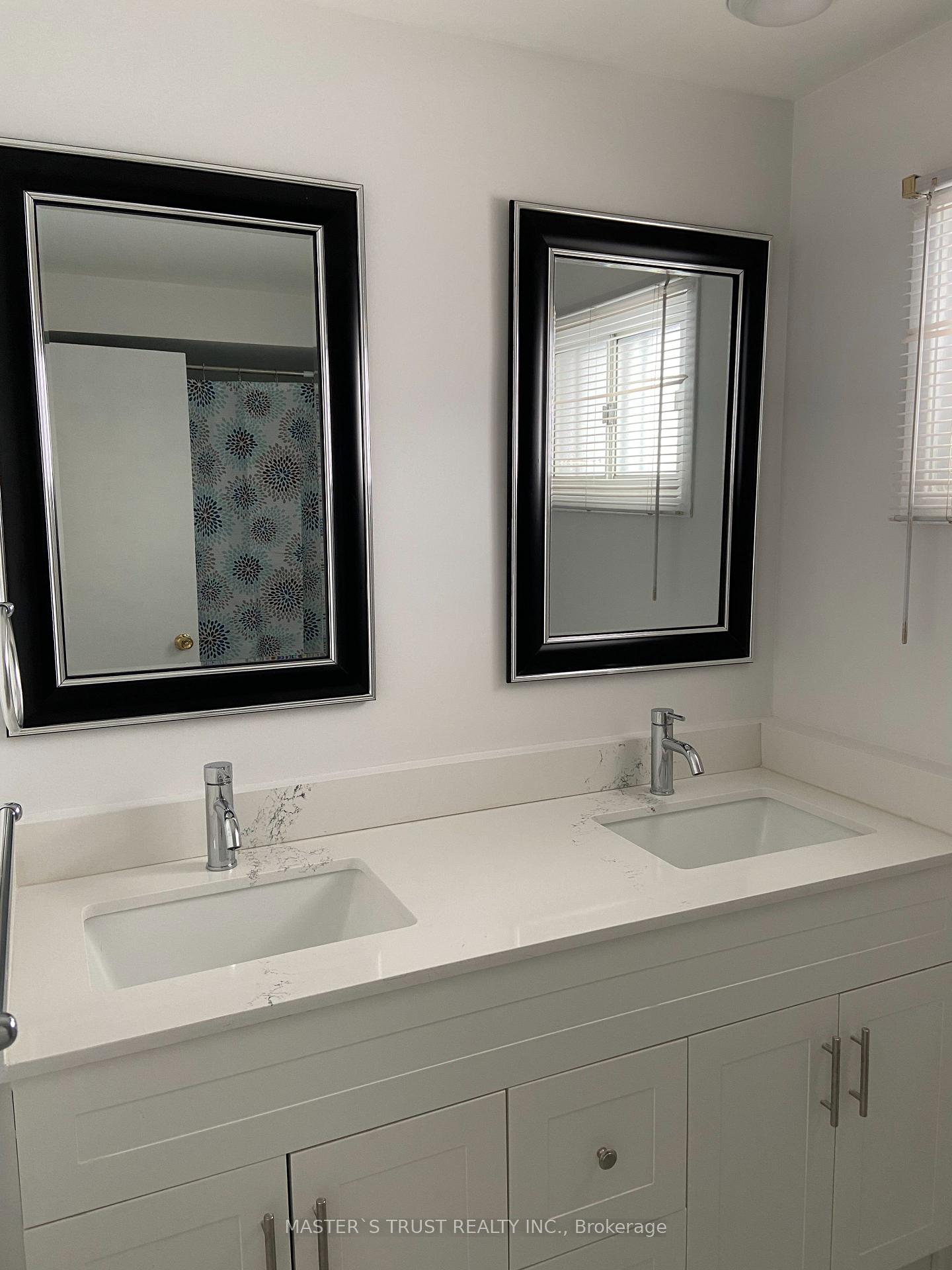 Photo 4 of Unit Main, 1473 Freeport Drive, Mississauga, Erindale — HOMEH