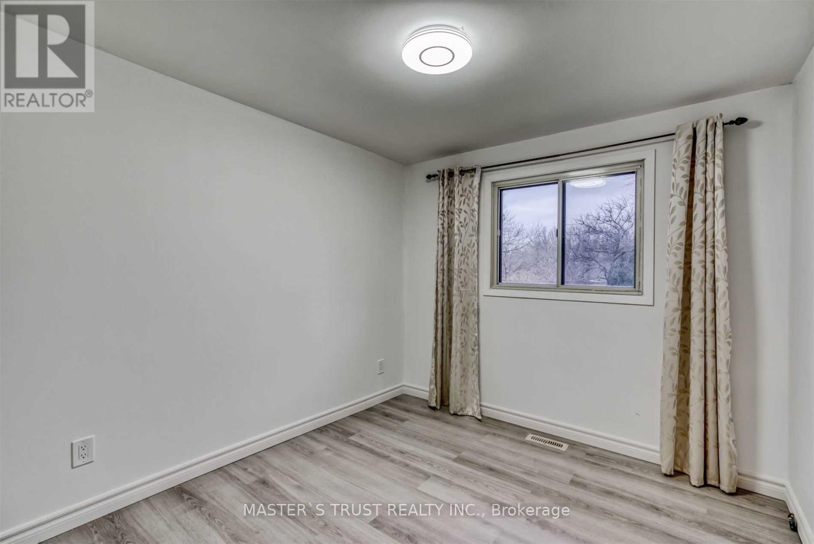 Photo 9 of Unit Main, 1473 Freeport Drive, Mississauga, Erindale — HOMEH