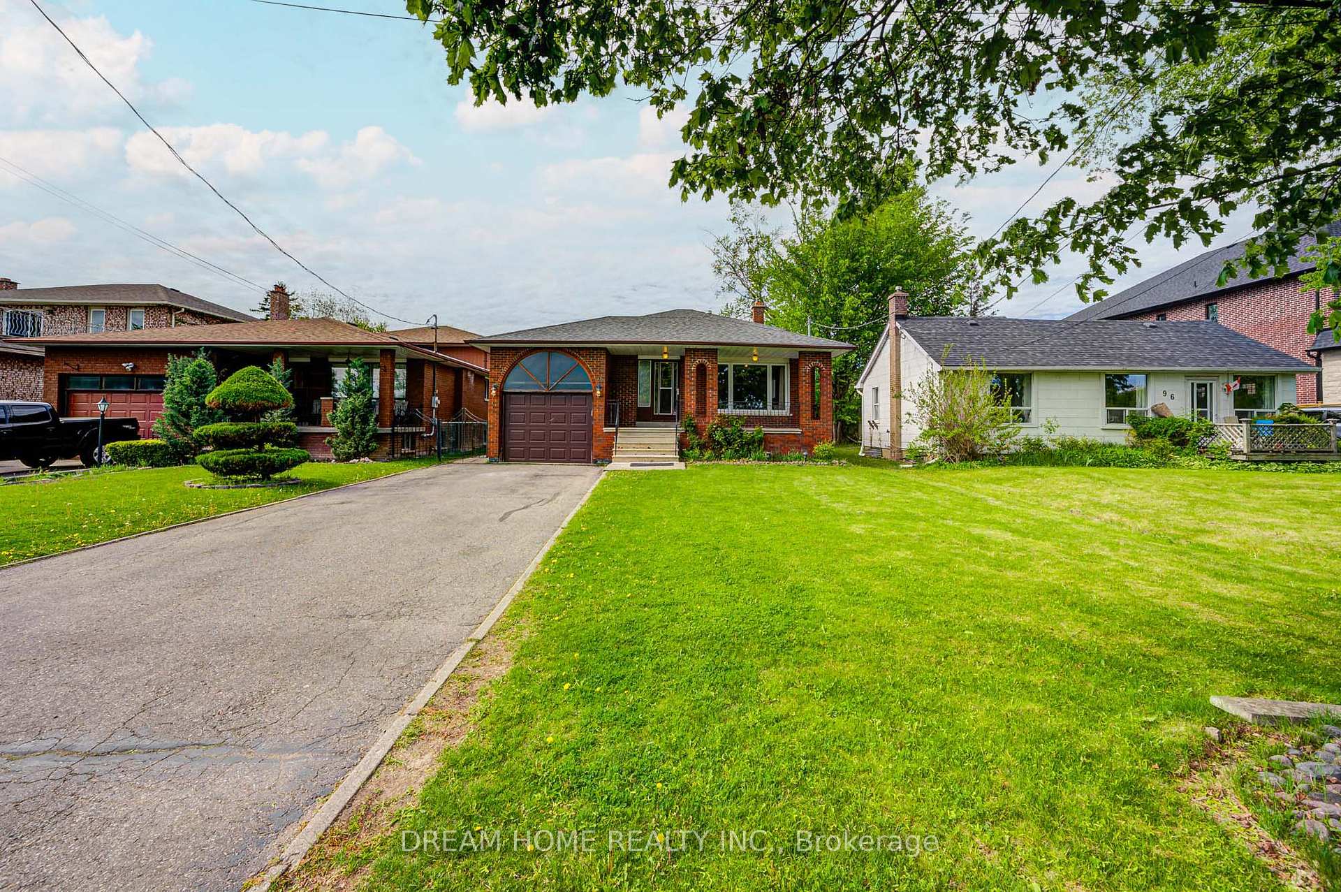 Photo 2 of 98 Weldrick Road W, Richmond Hill, North Richvale — HOMEH