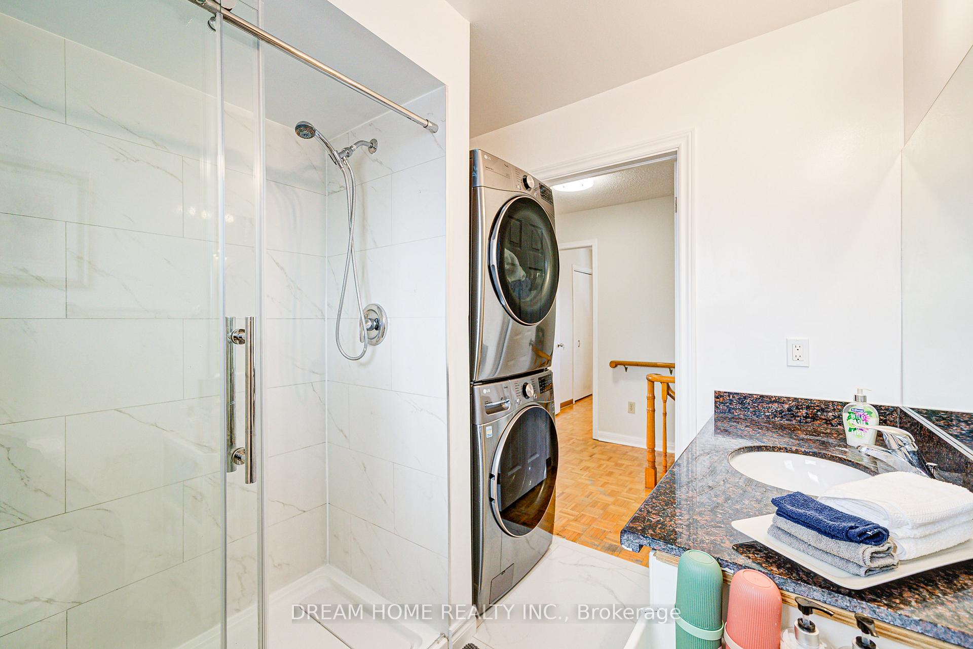 Photo 14 of 98 Weldrick Road W, Richmond Hill, North Richvale — HOMEH