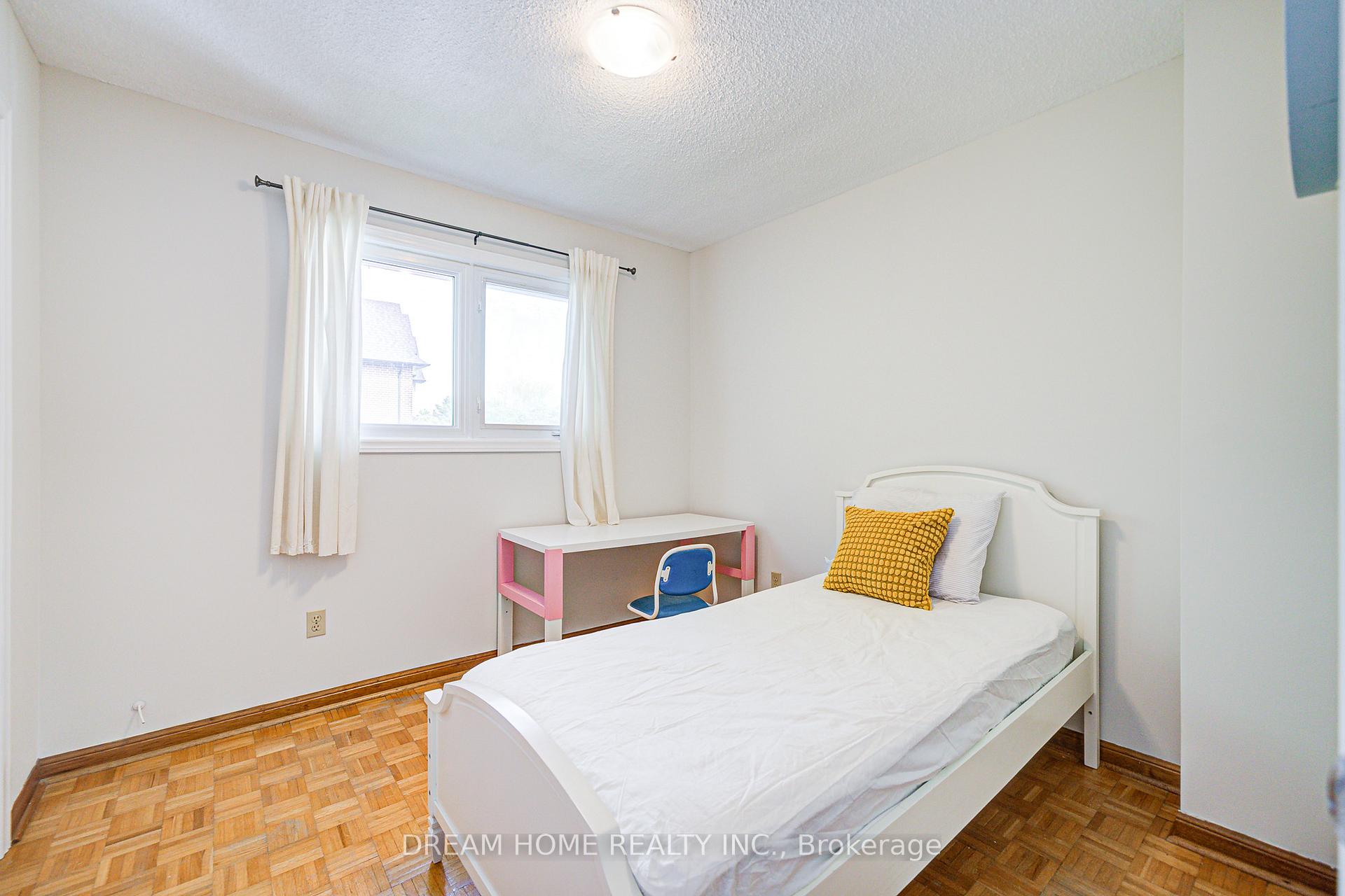 Photo 19 of 98 Weldrick Road W, Richmond Hill, North Richvale — HOMEH