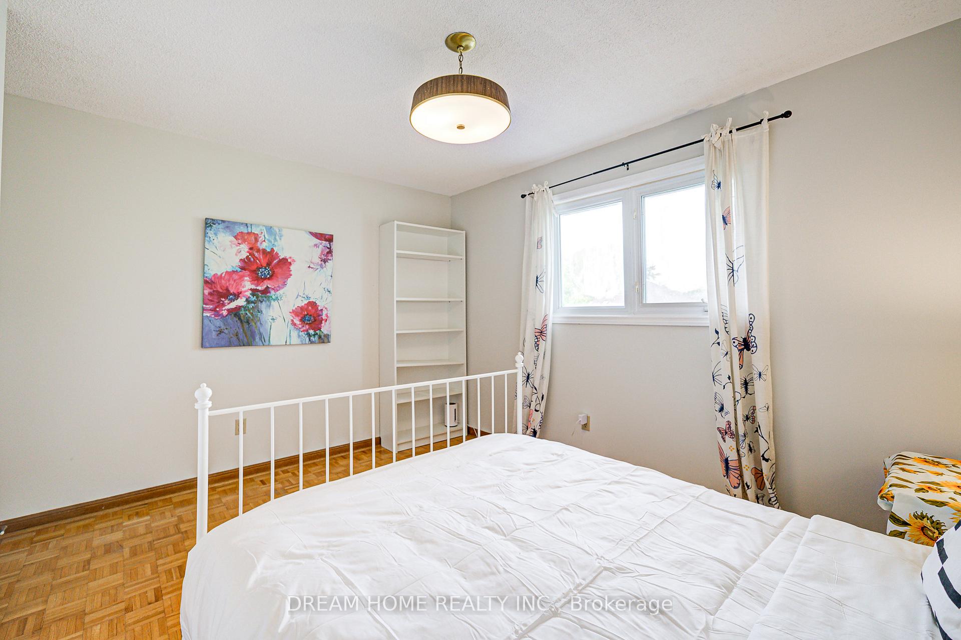 Photo 24 of 98 Weldrick Road W, Richmond Hill, North Richvale — HOMEH