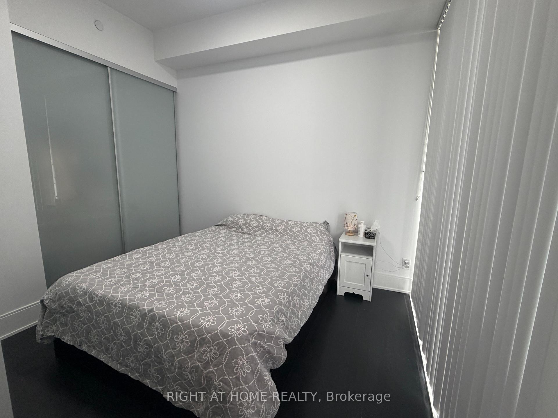 Photo 4 of Unit PH5201, 42 Charles Street E, Toronto, Church-Yonge Corridor — HOMEH