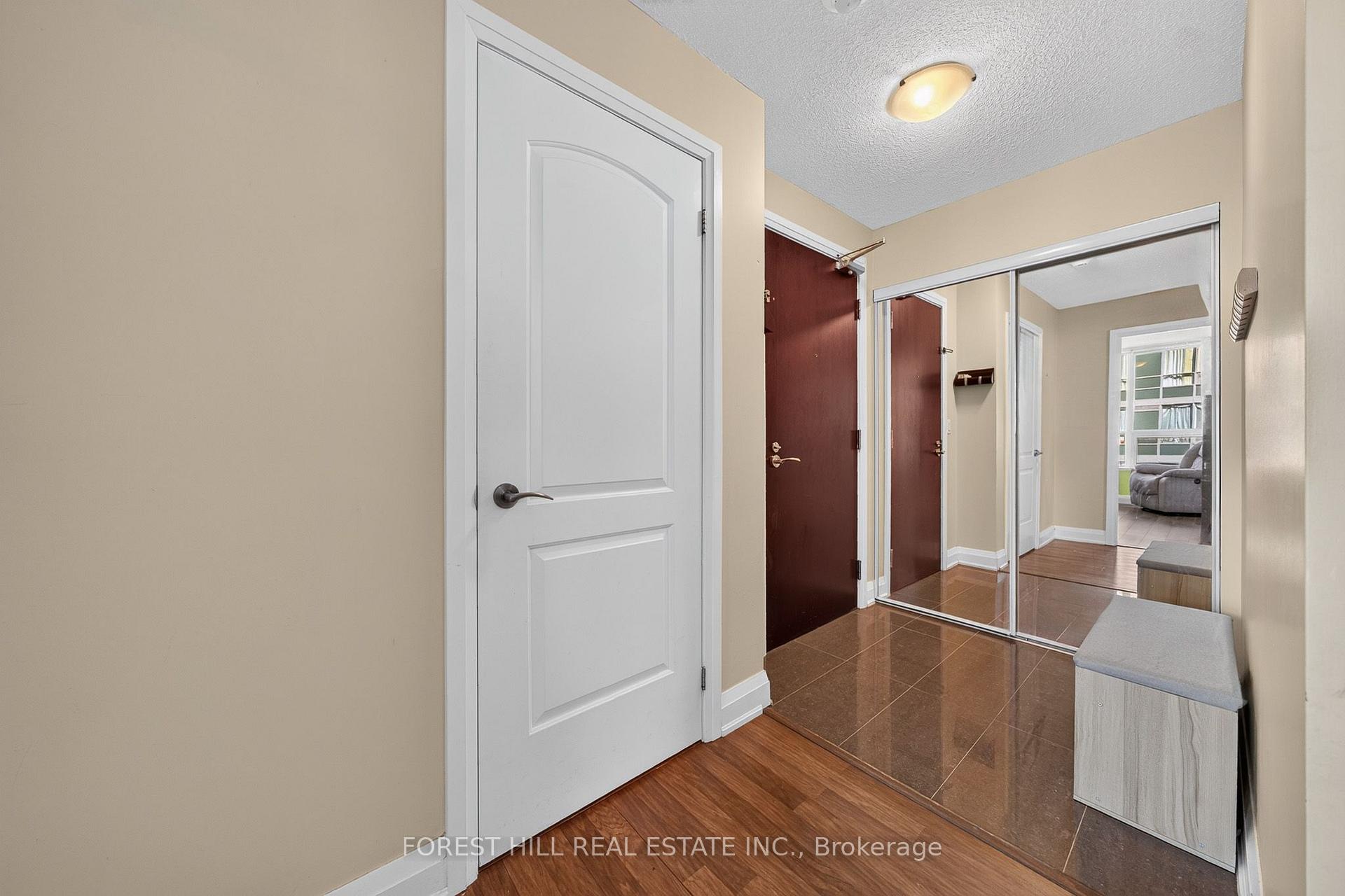 Photo 8 of Unit 514, 20 North Park Road, Vaughan, Beverley Glen — HOMEH