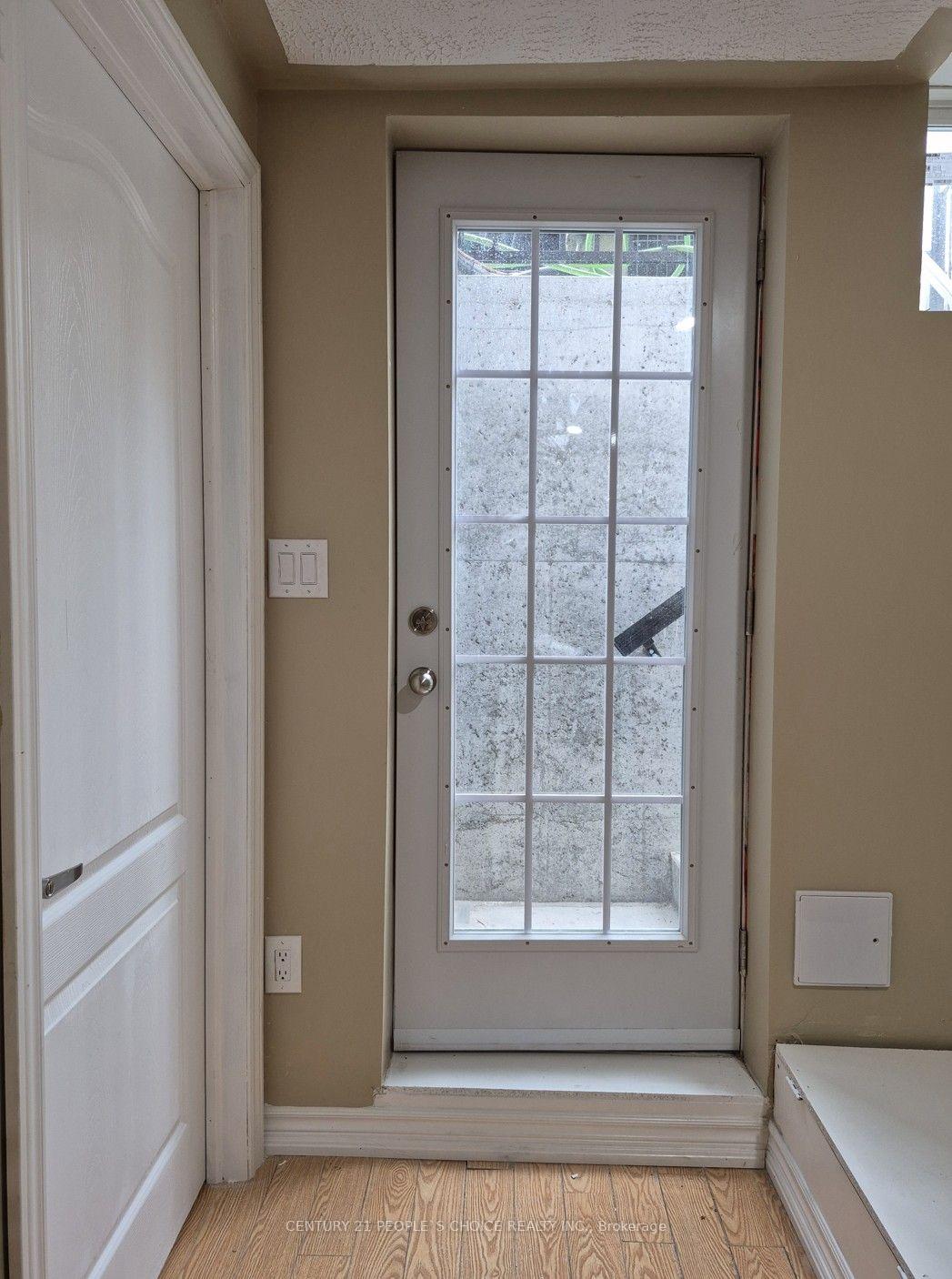 Photo 6 of Unit (Lower), 1292 Godwick Drive, Mississauga, Meadowvale Village — HOMEH