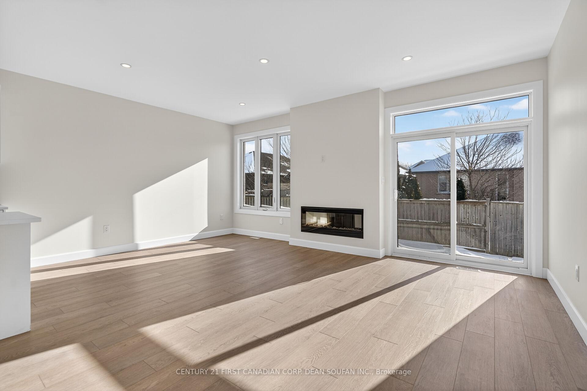 Photo 14 of 873 Catalpa Square, London, North E — HOMEH