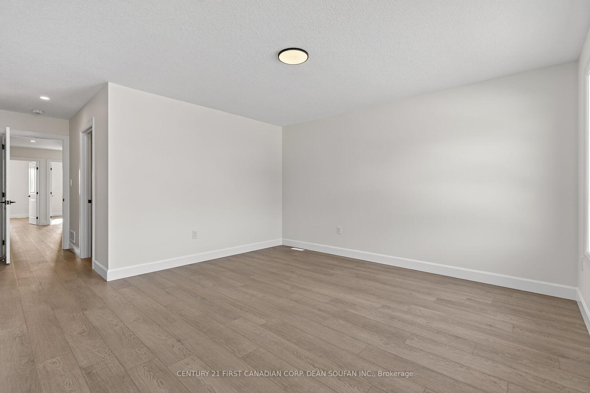 Photo 22 of 873 Catalpa Square, London, North E — HOMEH
