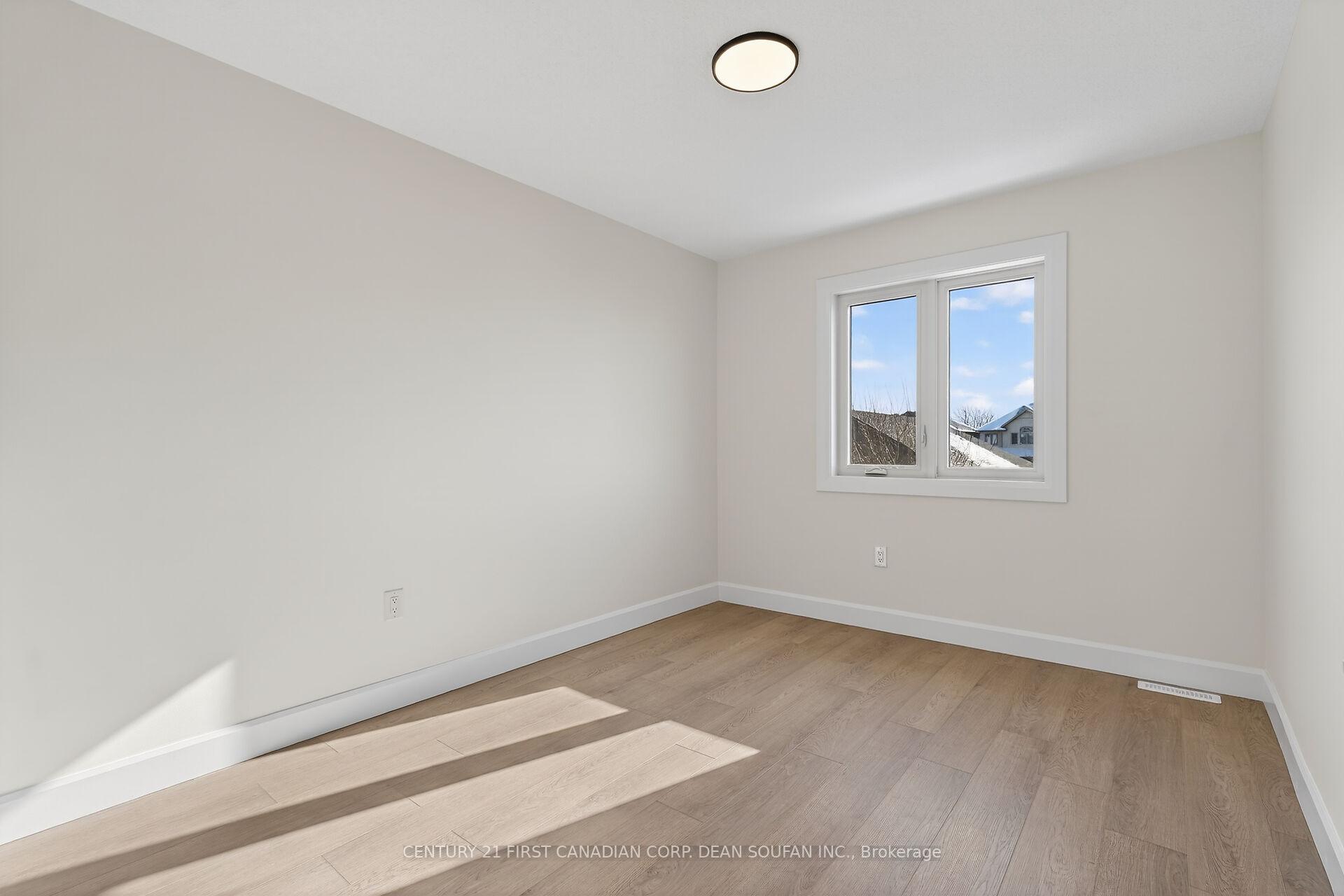 Photo 28 of 873 Catalpa Square, London, North E — HOMEH