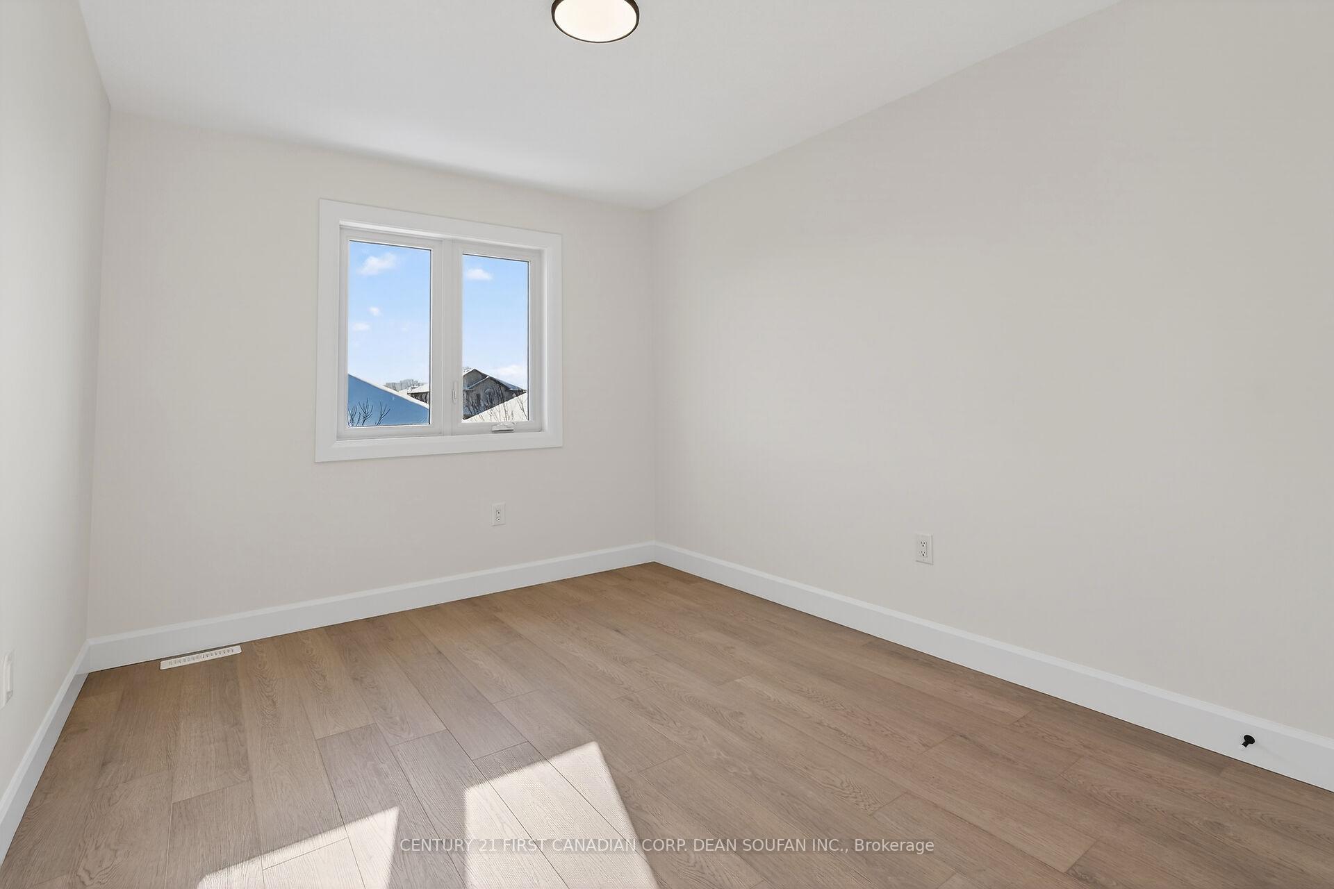 Photo 31 of 873 Catalpa Square, London, North E — HOMEH