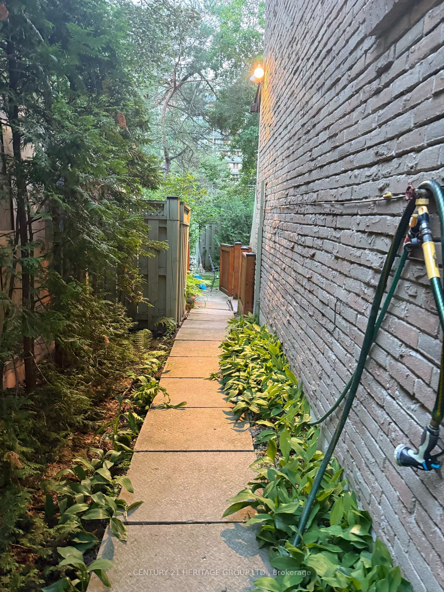 Photo 3 of Unit BSMT, 8 Tarbert Road, North York, Bayview Woods-Steeles — HOMEH