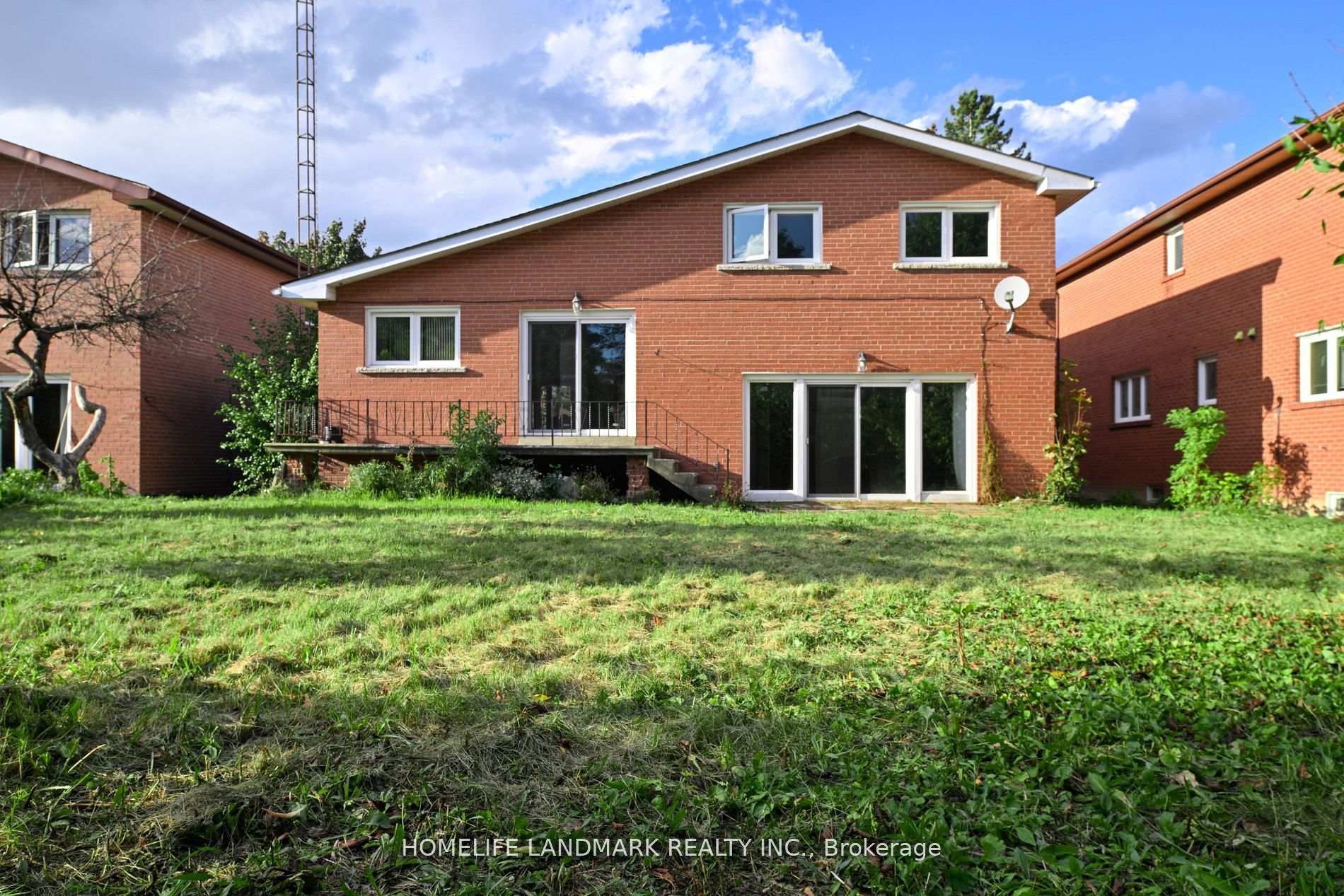 Photo 21 of Unit 1st&2nd, 435 Connaught Avenue, North York, Newtonbrook West — HOMEH