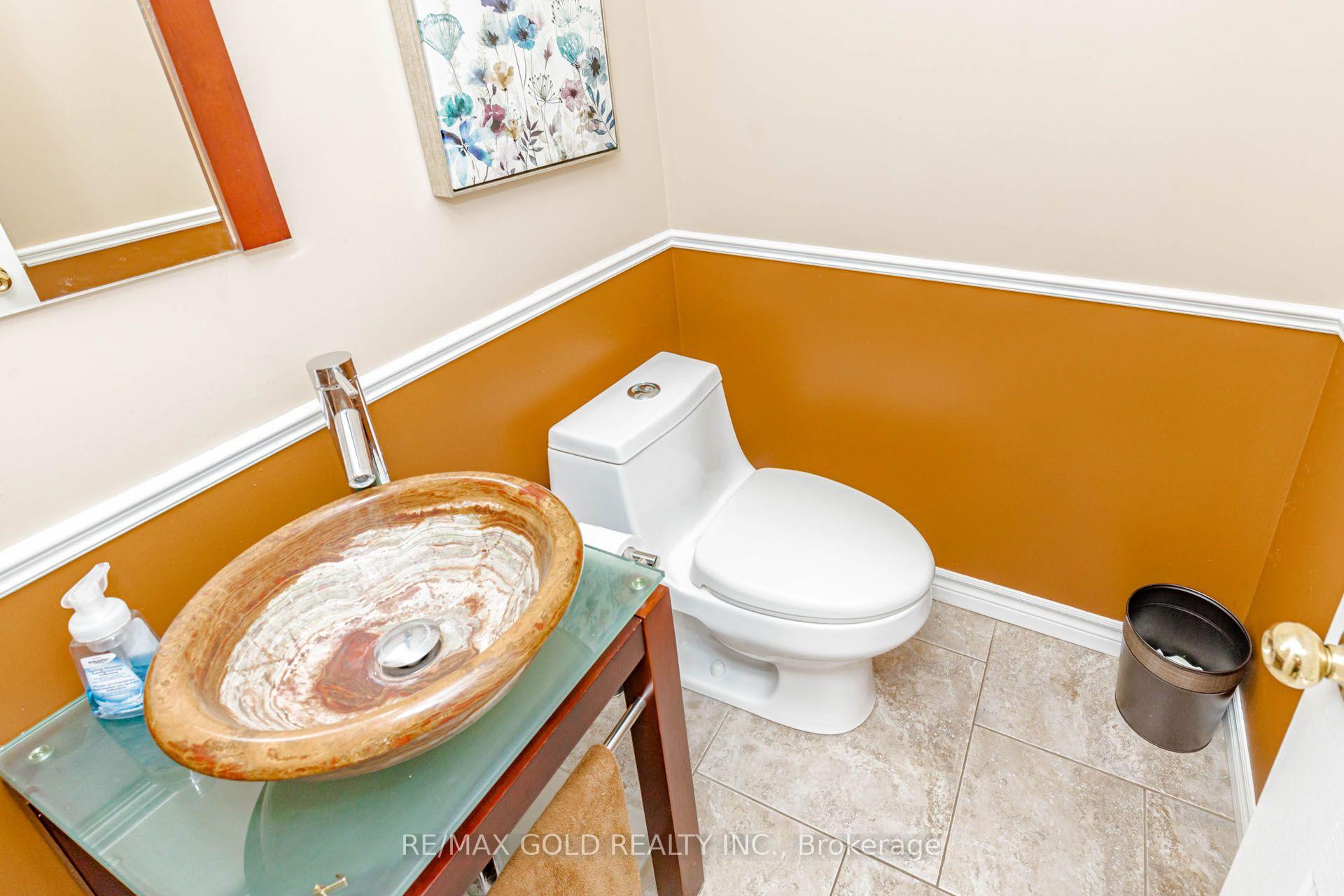 Photo 15 of 93 Lauchlin Crescent, Halton Hills, Georgetown — HOMEH