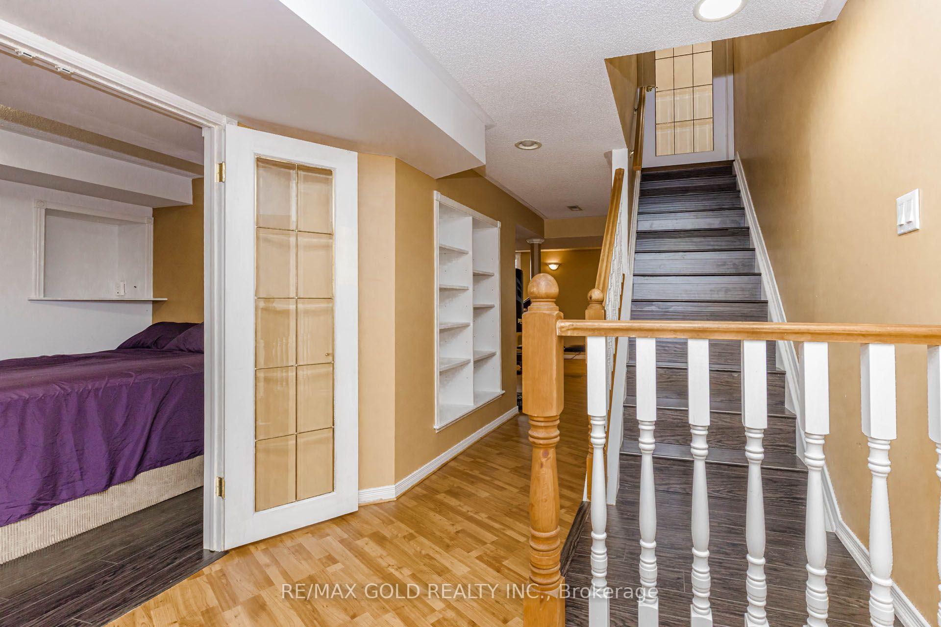 Photo 35 of 93 Lauchlin Crescent, Halton Hills, Georgetown — HOMEH