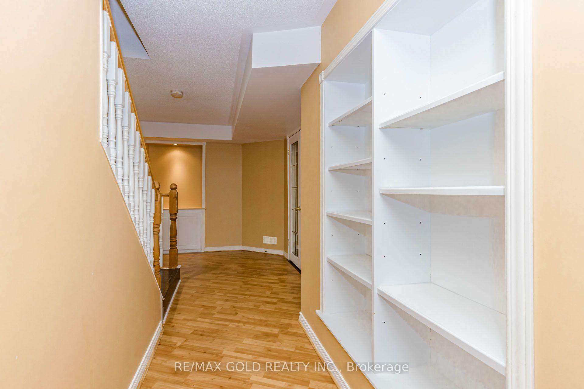 Photo 37 of 93 Lauchlin Crescent, Halton Hills, Georgetown — HOMEH