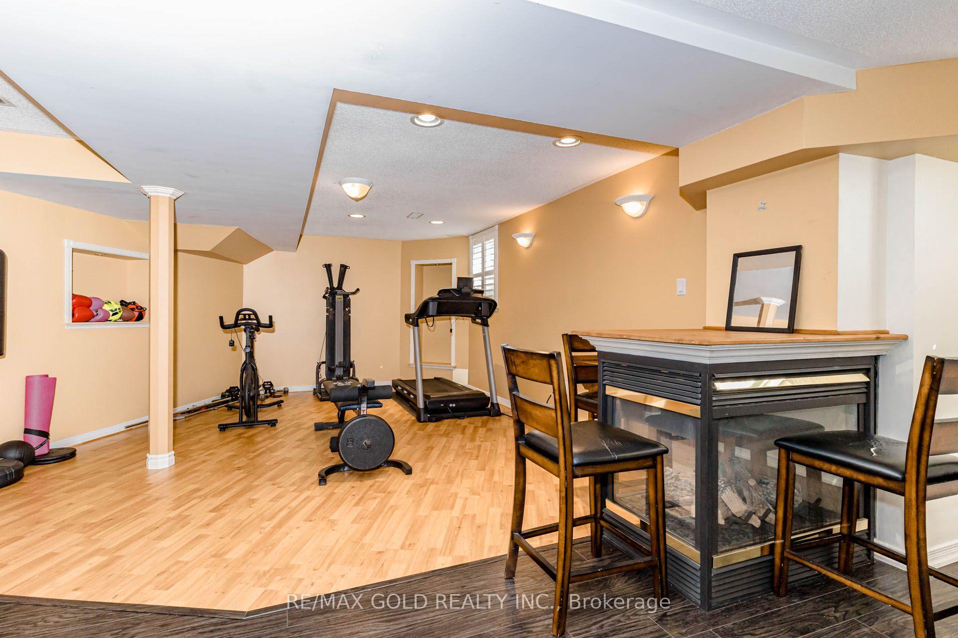 Photo 41 of 93 Lauchlin Crescent, Halton Hills, Georgetown — HOMEH