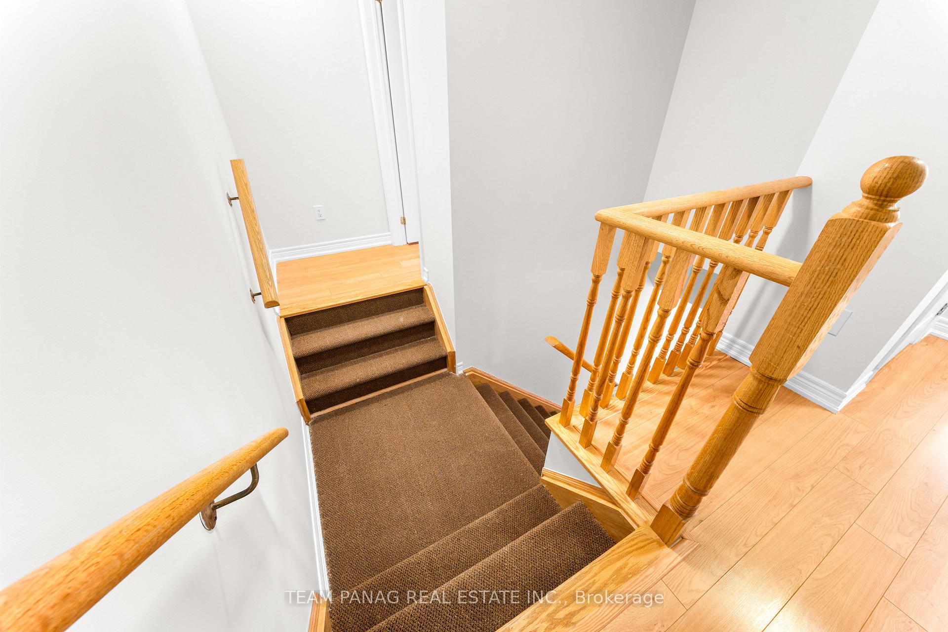 Photo 19 of 16 Rabbit Run Way, Brampton, Heart Lake East — HOMEH
