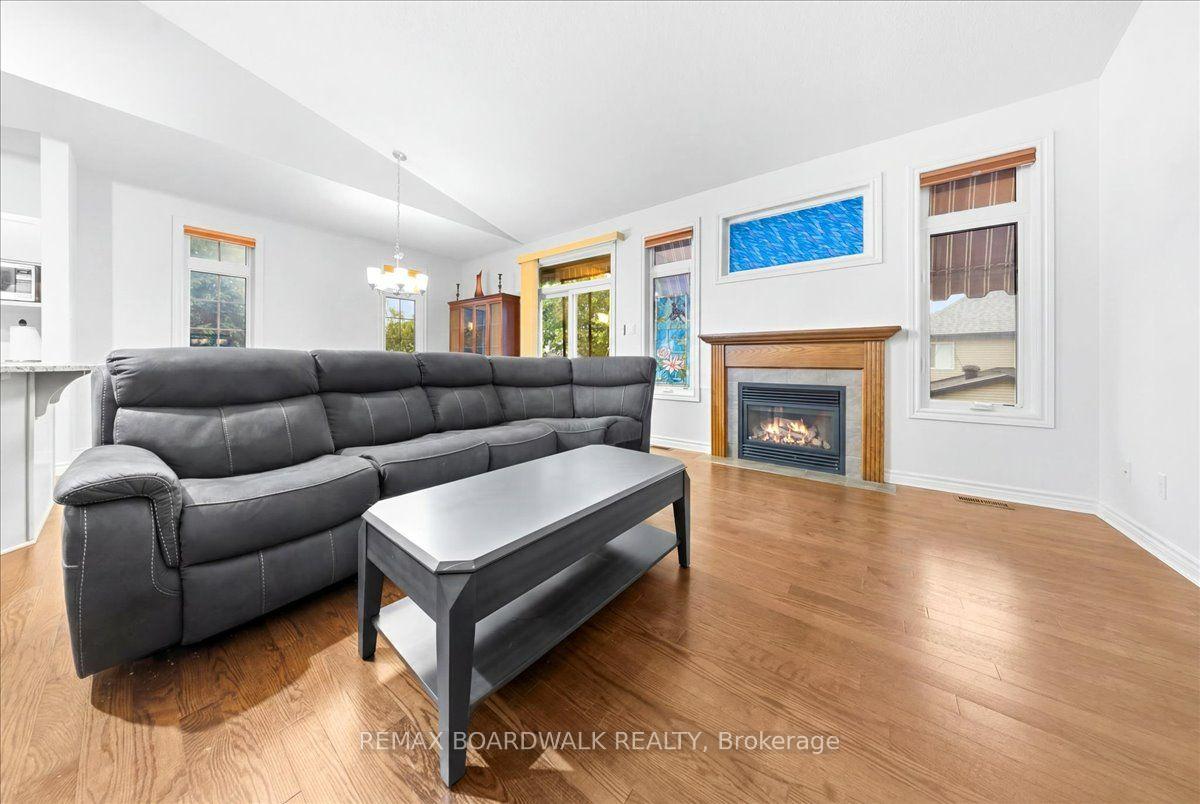 Photo 3 of 116 Passageway Private, Ottawa, Kanata - Bridlewood — HOMEH