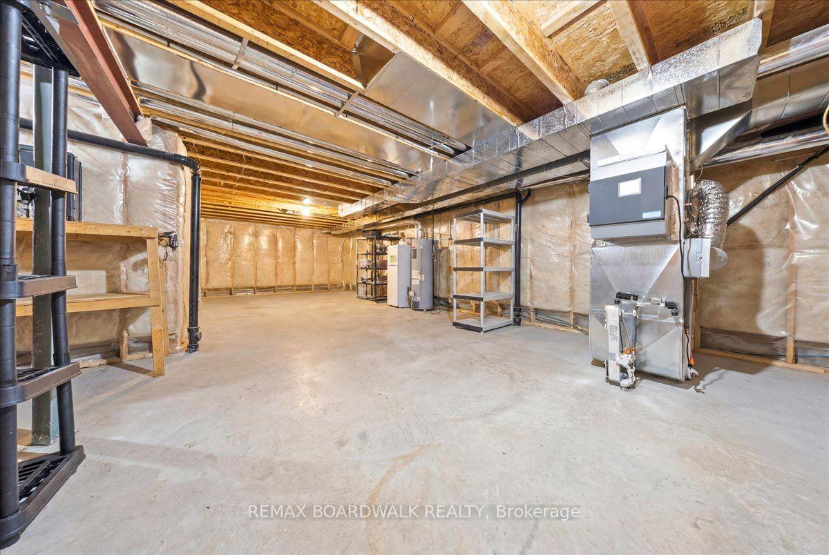 Photo 15 of 116 Passageway Private, Ottawa, Kanata - Bridlewood — HOMEH