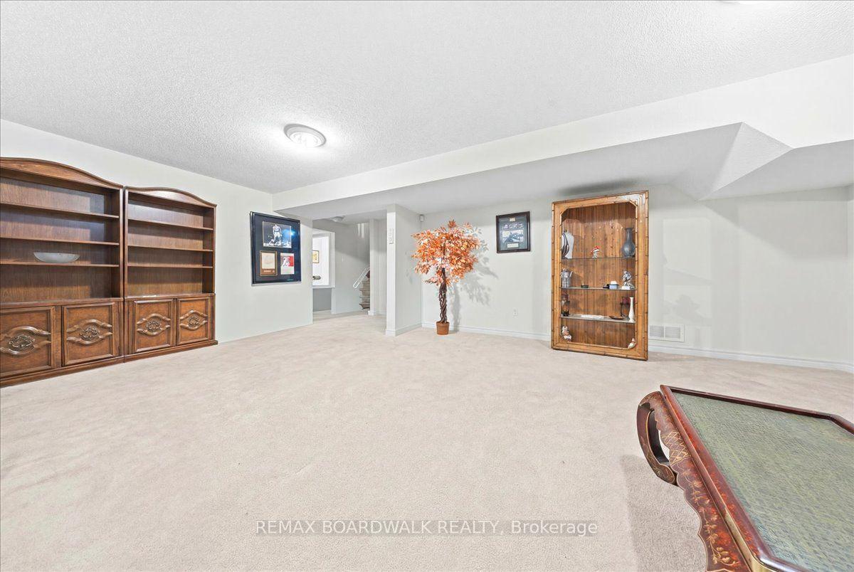 Photo 17 of 116 Passageway Private, Ottawa, Kanata - Bridlewood — HOMEH