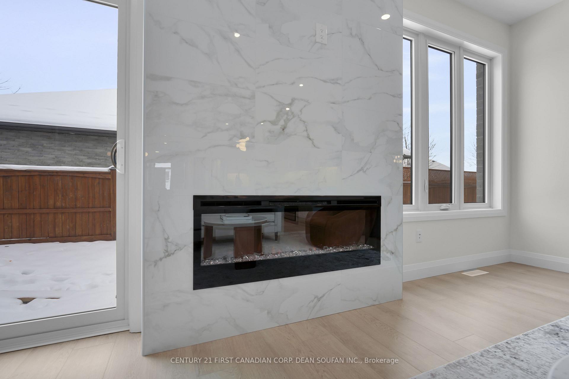 Photo 9 of 877 Catalpa Square, London, North E — HOMEH