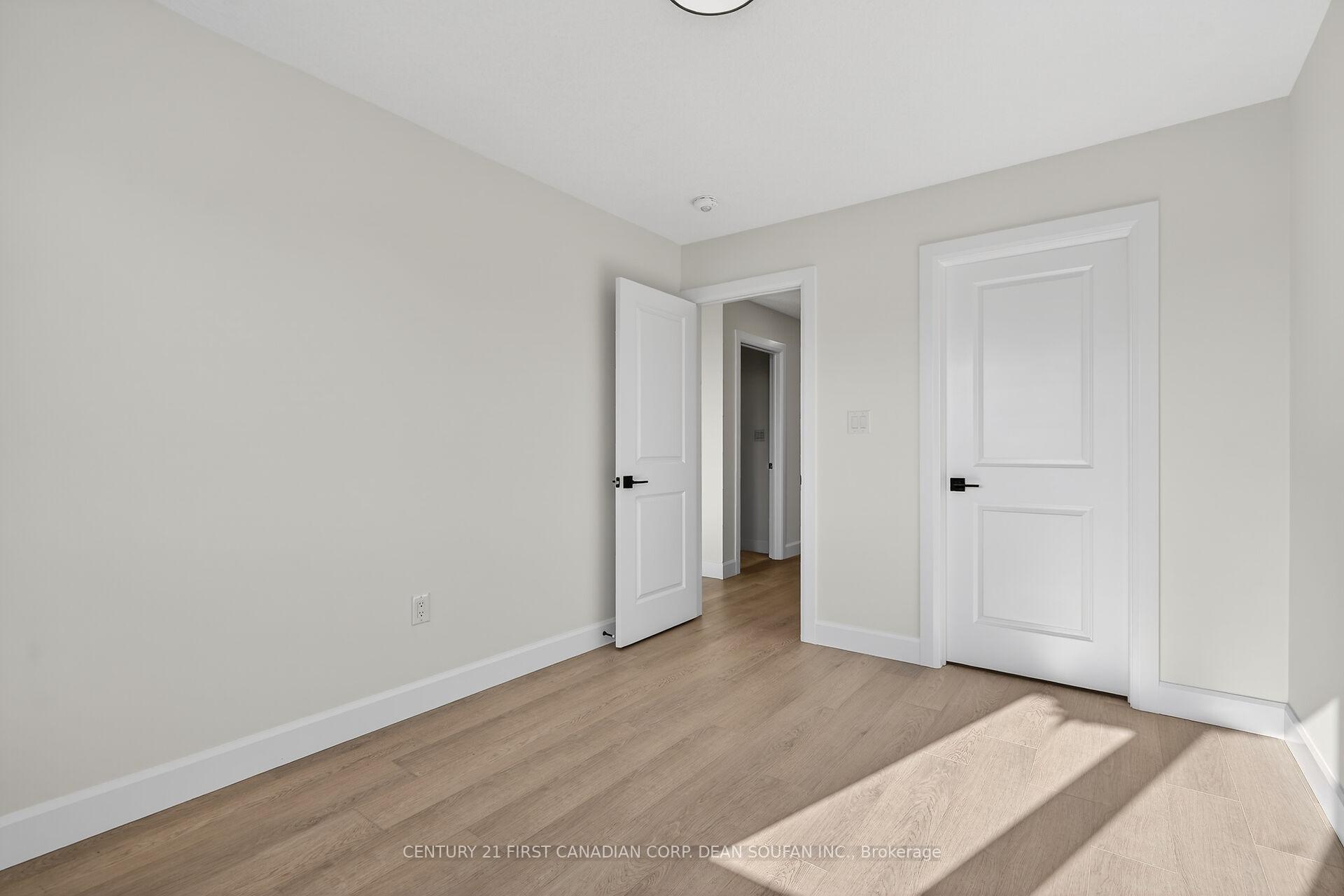 Photo 30 of 875 Catalpa Square, London, North E — HOMEH