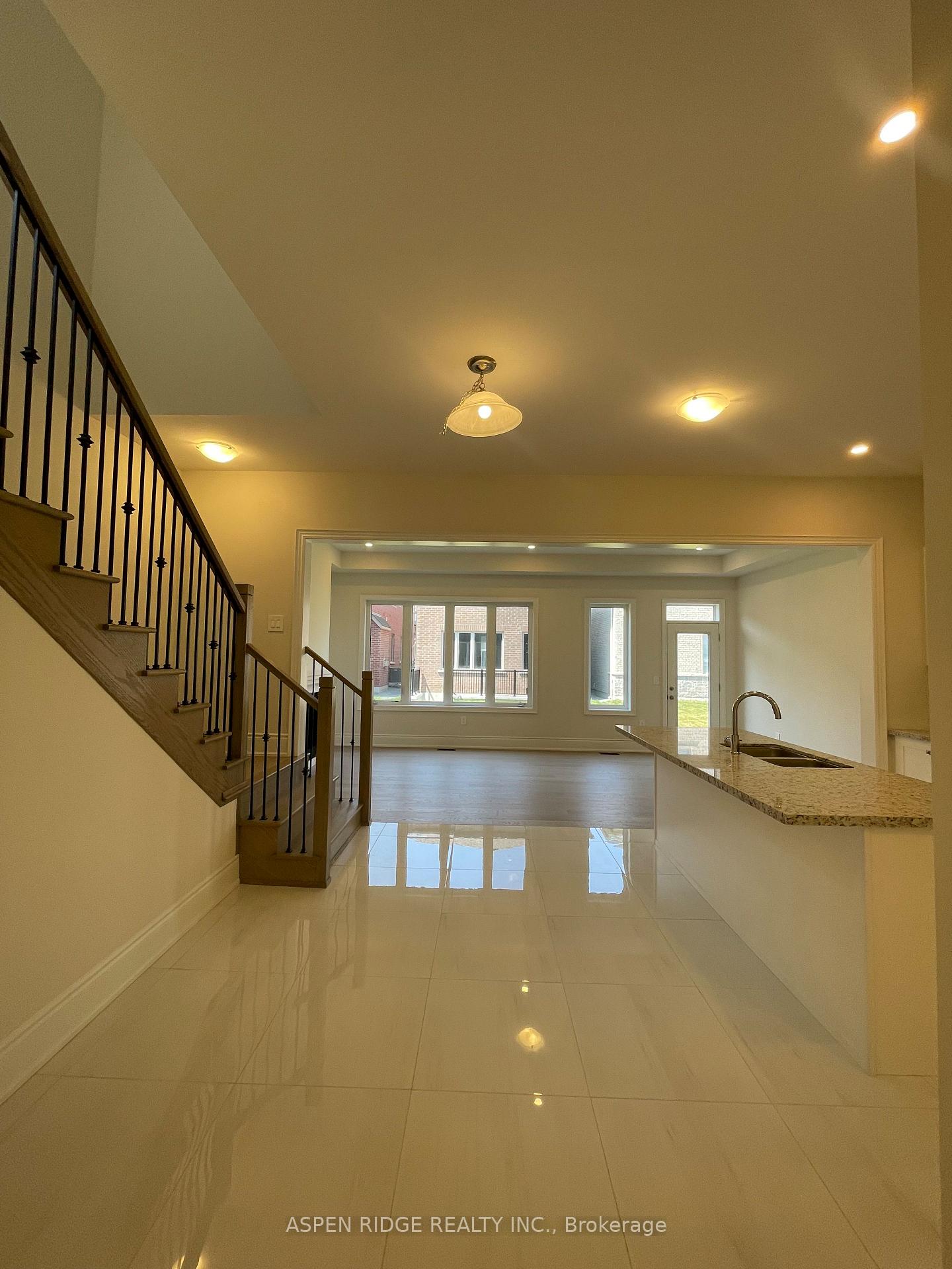 Photo 17 of 46 Lucy Pick Avenue, Markham, Rural Markham — HOMEH