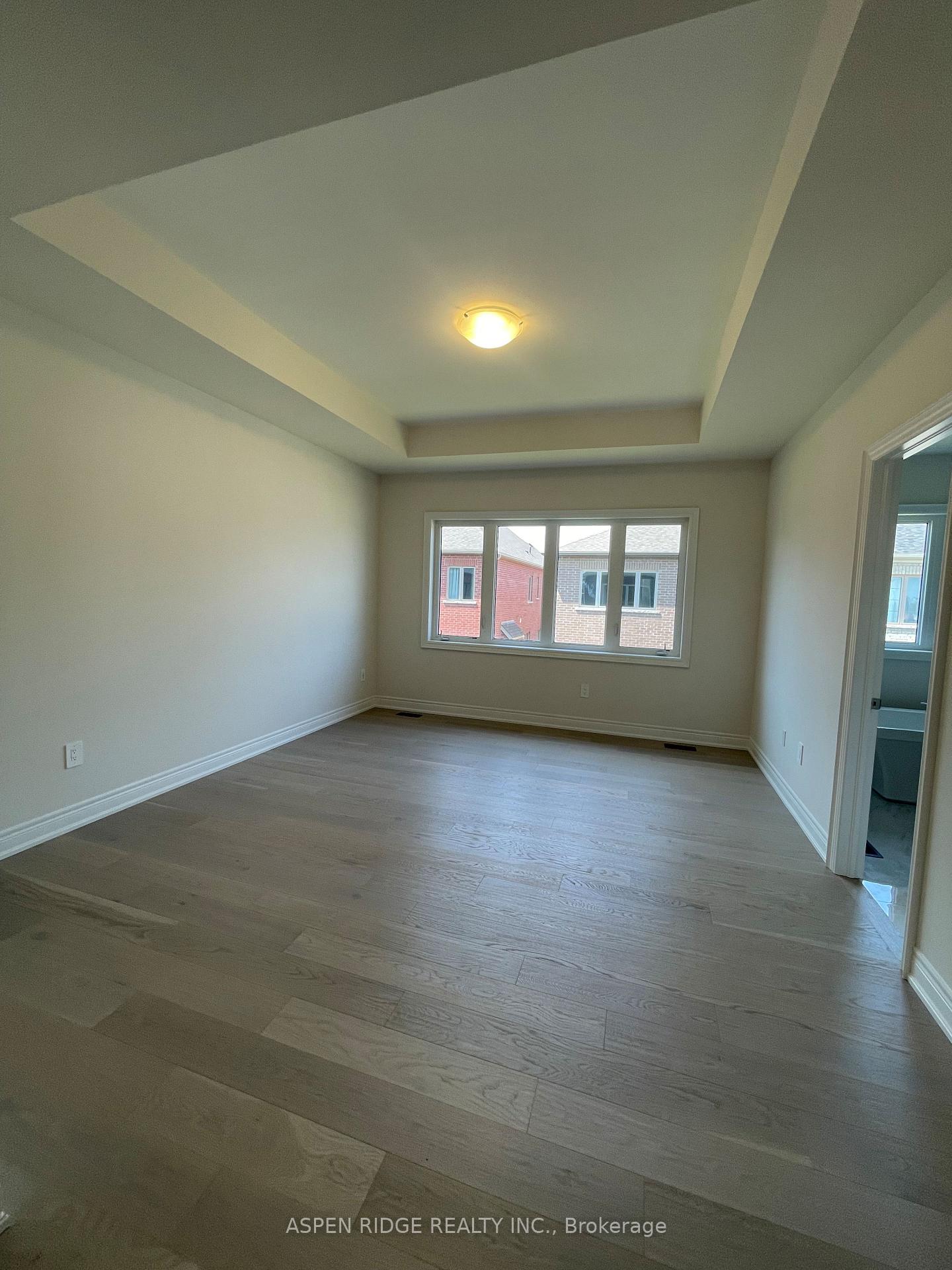 Photo 21 of 46 Lucy Pick Avenue, Markham, Rural Markham — HOMEH