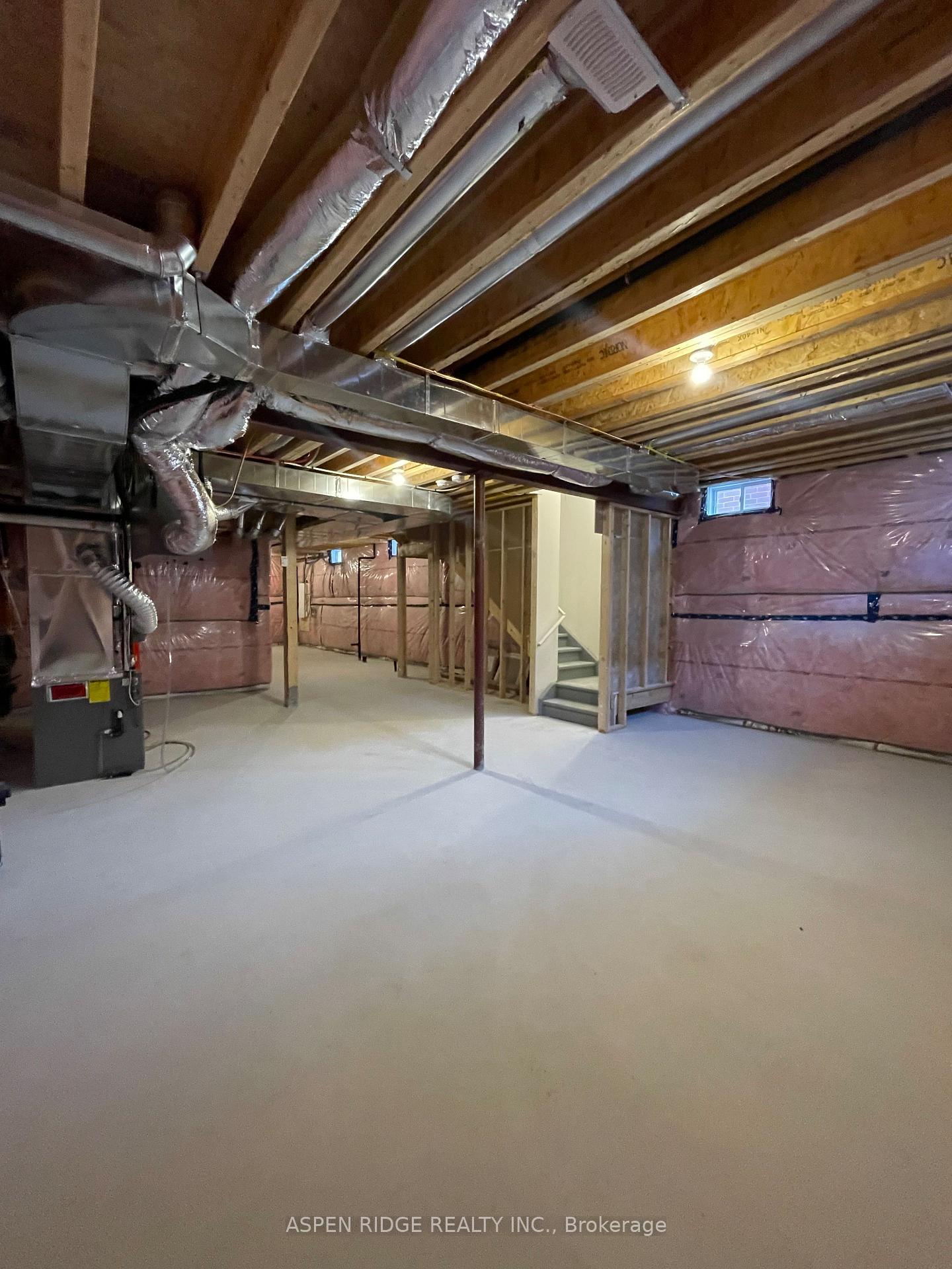 Photo 43 of 46 Lucy Pick Avenue, Markham, Rural Markham — HOMEH