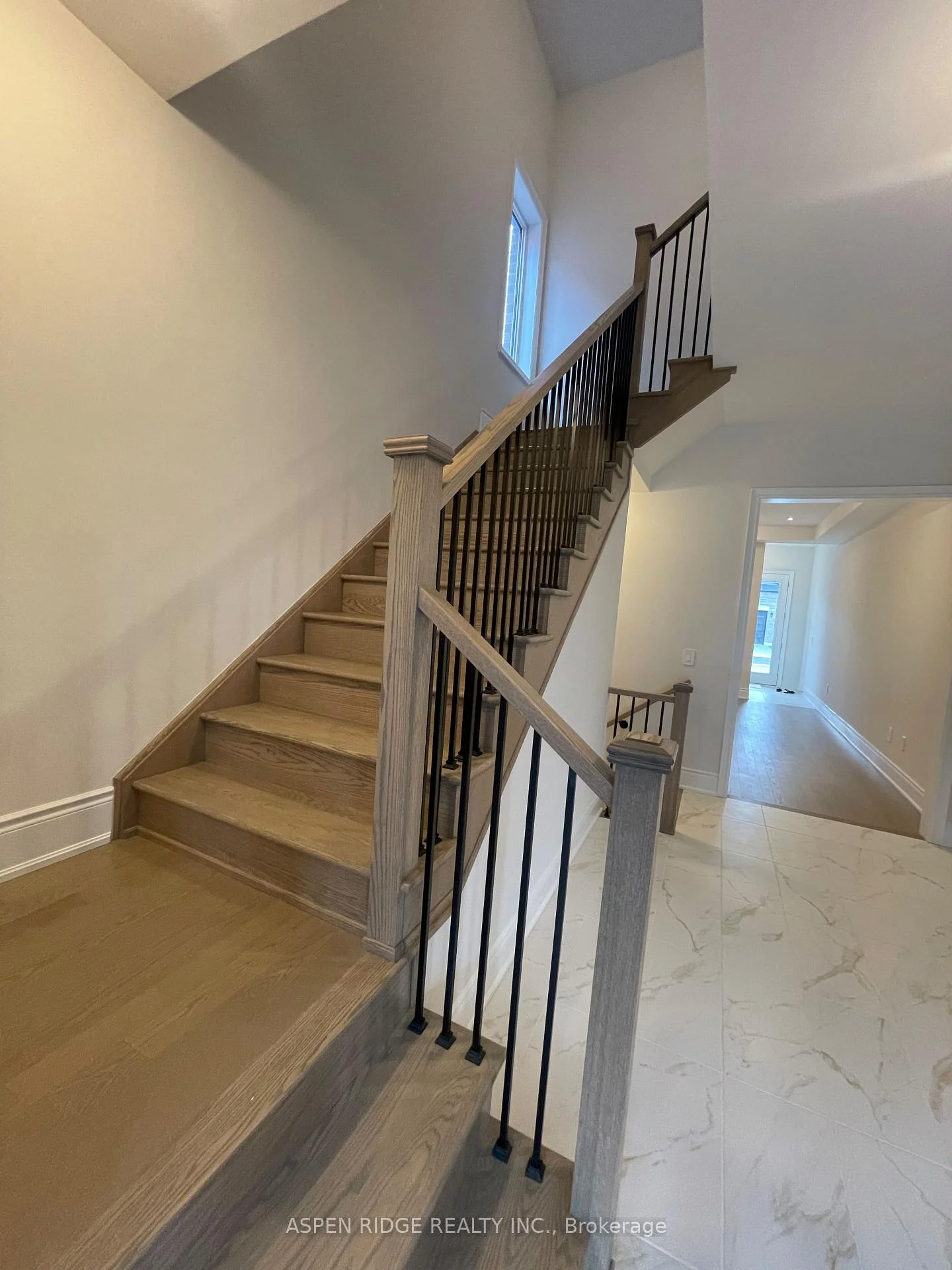Photo 18 of 46 Lucy Pick Avenue, Markham, Rural Markham — HOMEH