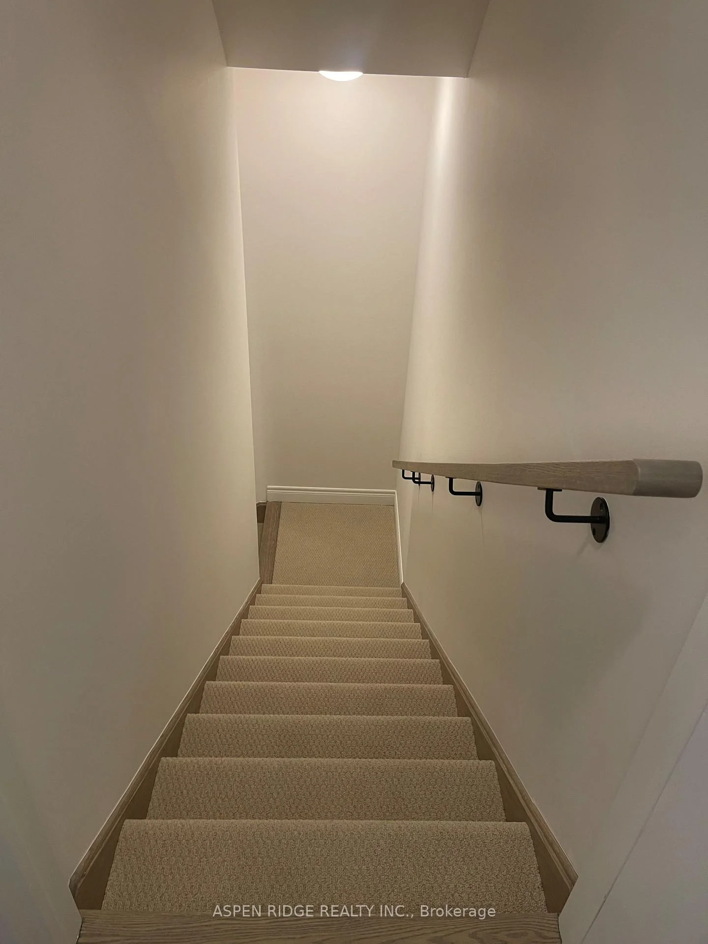 Photo 44 of 46 Lucy Pick Avenue, Markham, Rural Markham — HOMEH