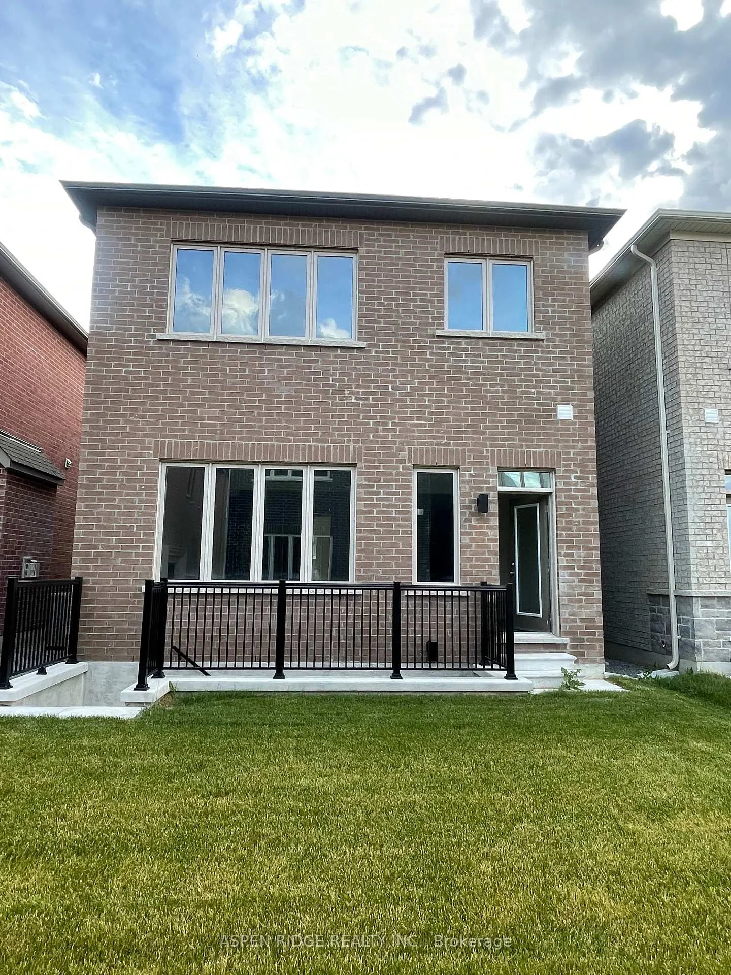 Photo 58 of 46 Lucy Pick Avenue, Markham, Rural Markham — HOMEH