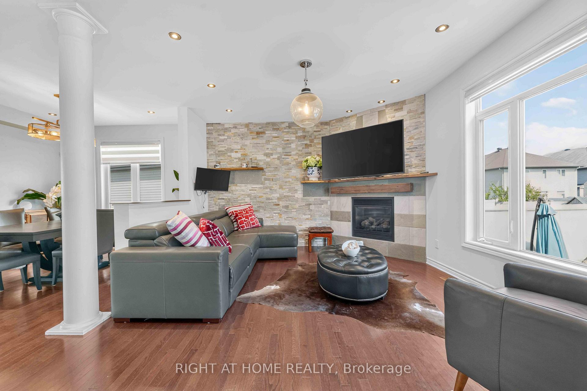 Photo 10 of 935 Rotary Way, Ottawa, Leitrim — HOMEH