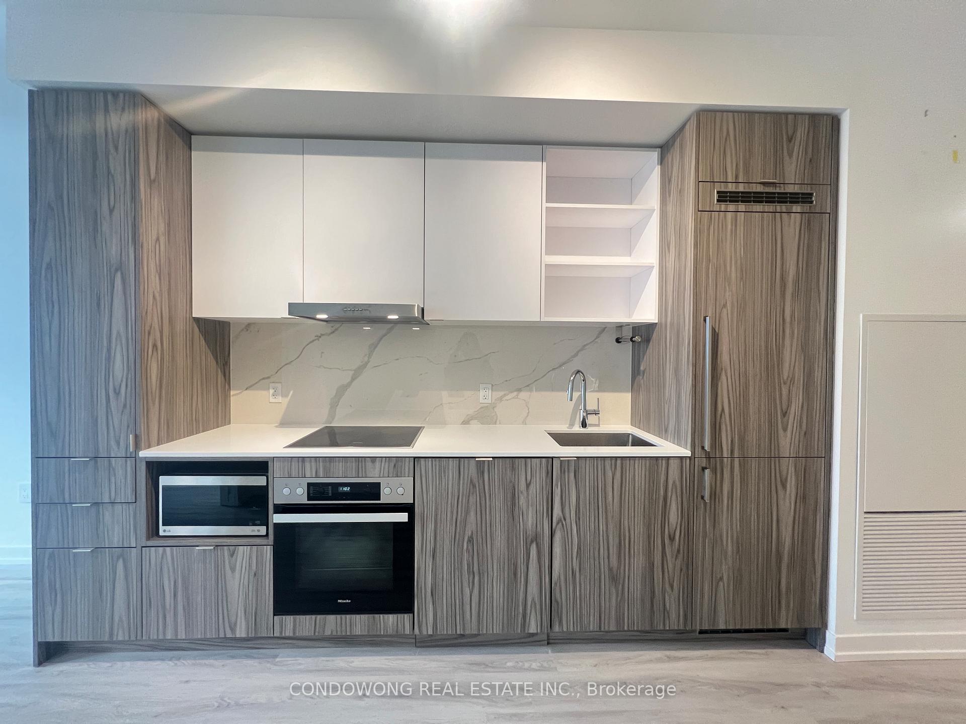 Photo 3 of Unit 7310, 55 Cooper Street, Toronto, Waterfront Communities — HOMEH