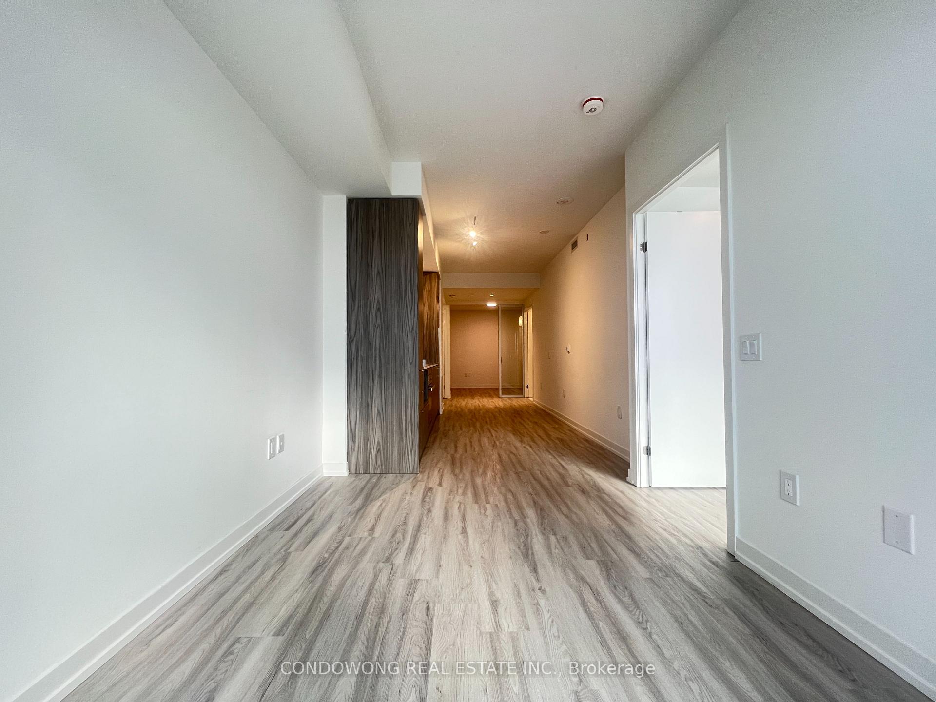 Photo 4 of Unit 7310, 55 Cooper Street, Toronto, Waterfront Communities — HOMEH