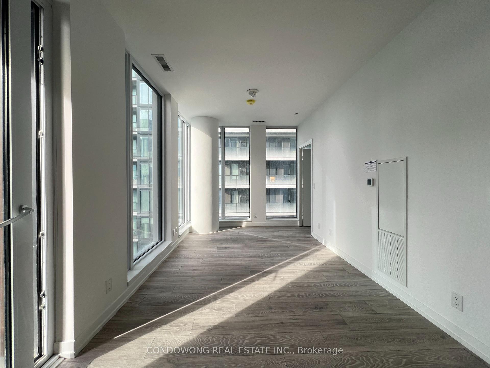 Photo 3 of Unit 2705, 55 Mercer Street, Toronto, Waterfront Communities — HOMEH