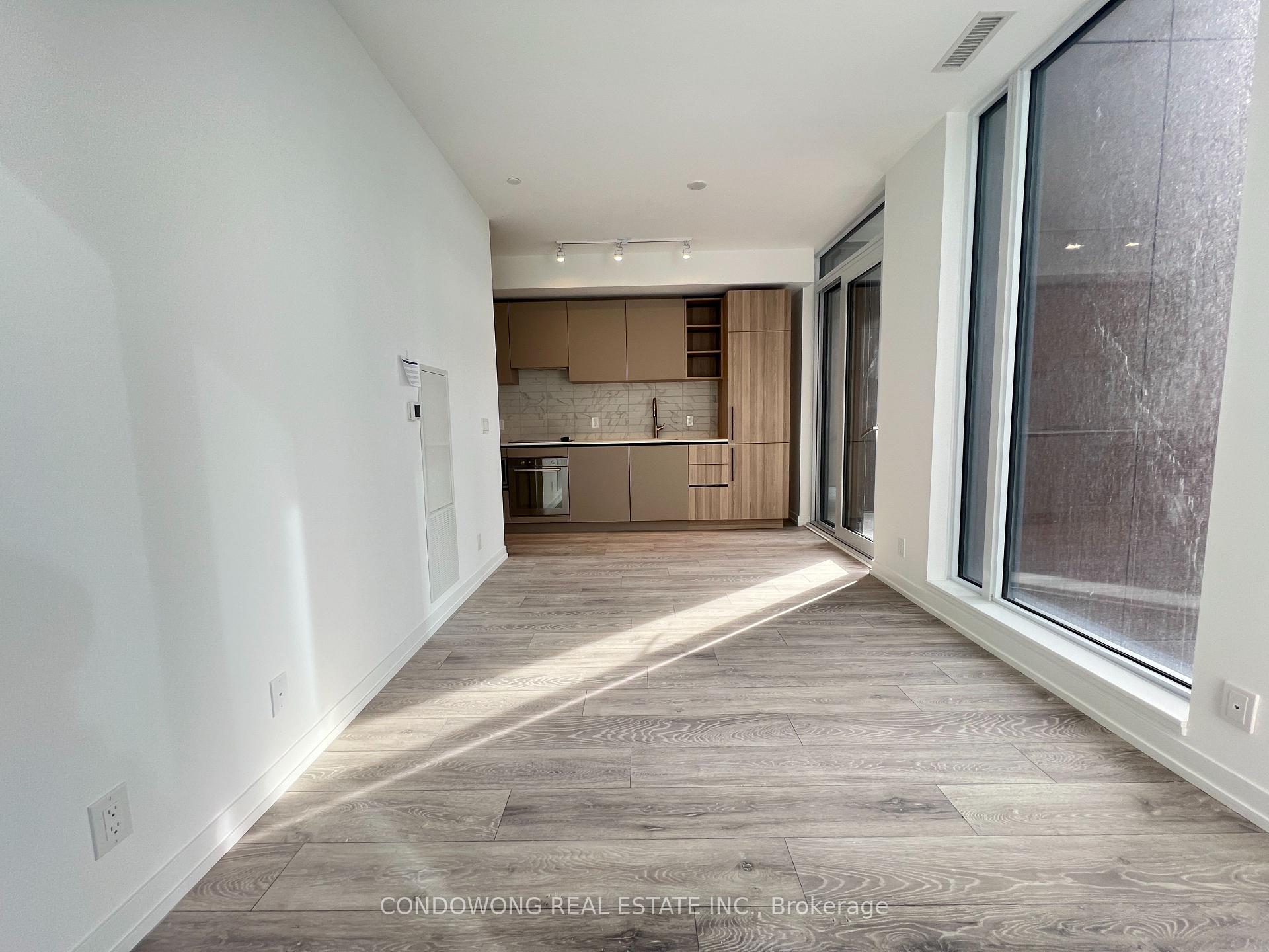 Photo 4 of Unit 2705, 55 Mercer Street, Toronto, Waterfront Communities — HOMEH