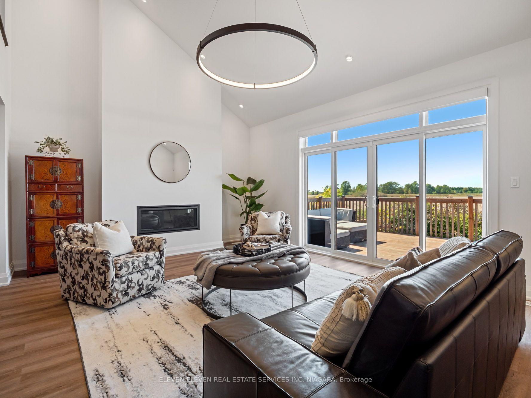 Photo 9 of 7483 Sherrilee Crescent, Niagara Falls, Brown — HOMEH